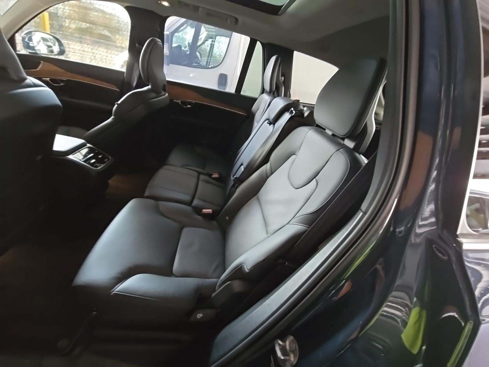 2025 Volvo XC90 B6 Plus AWD