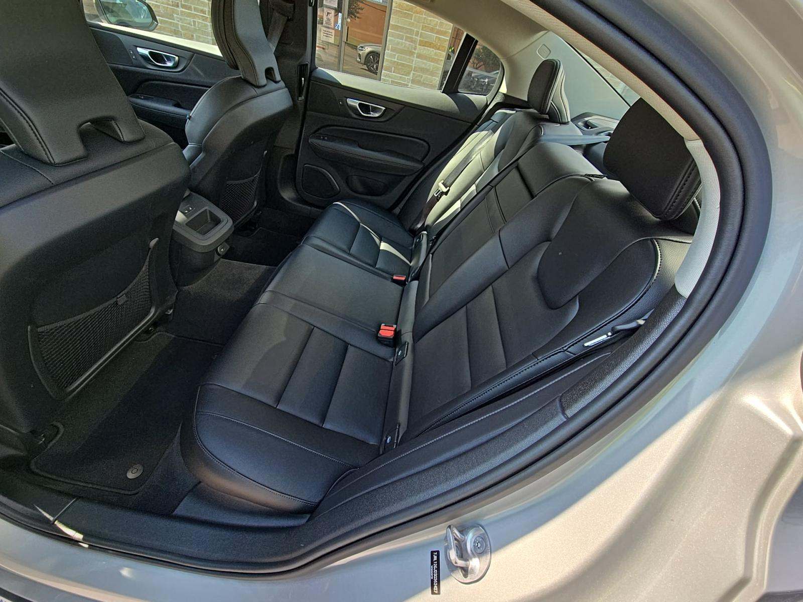 2025 Volvo S60 B5 Core AWD