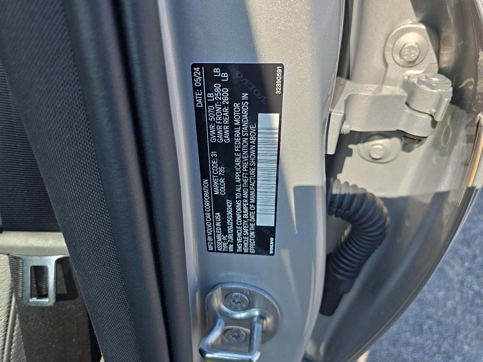 2025 Volvo S60 B5 Core AWD