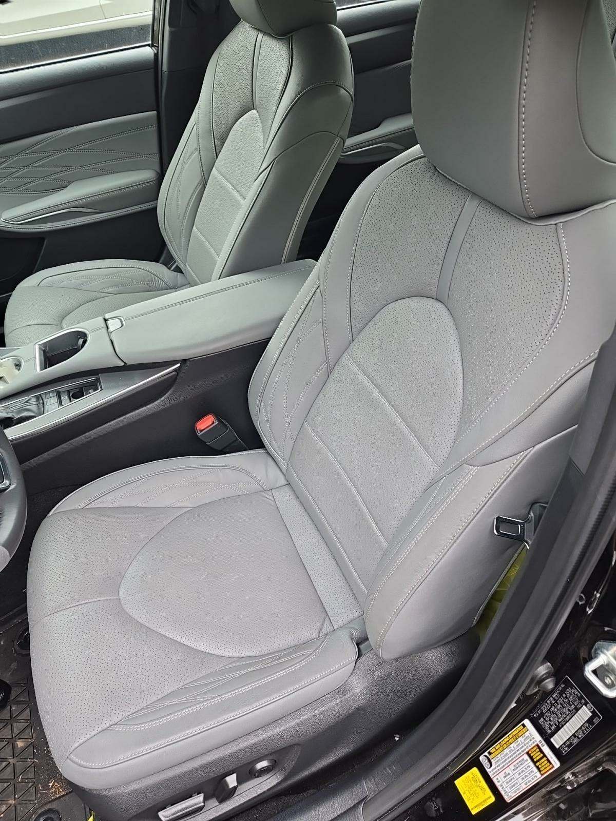 2022 Toyota Avalon Limited FWD