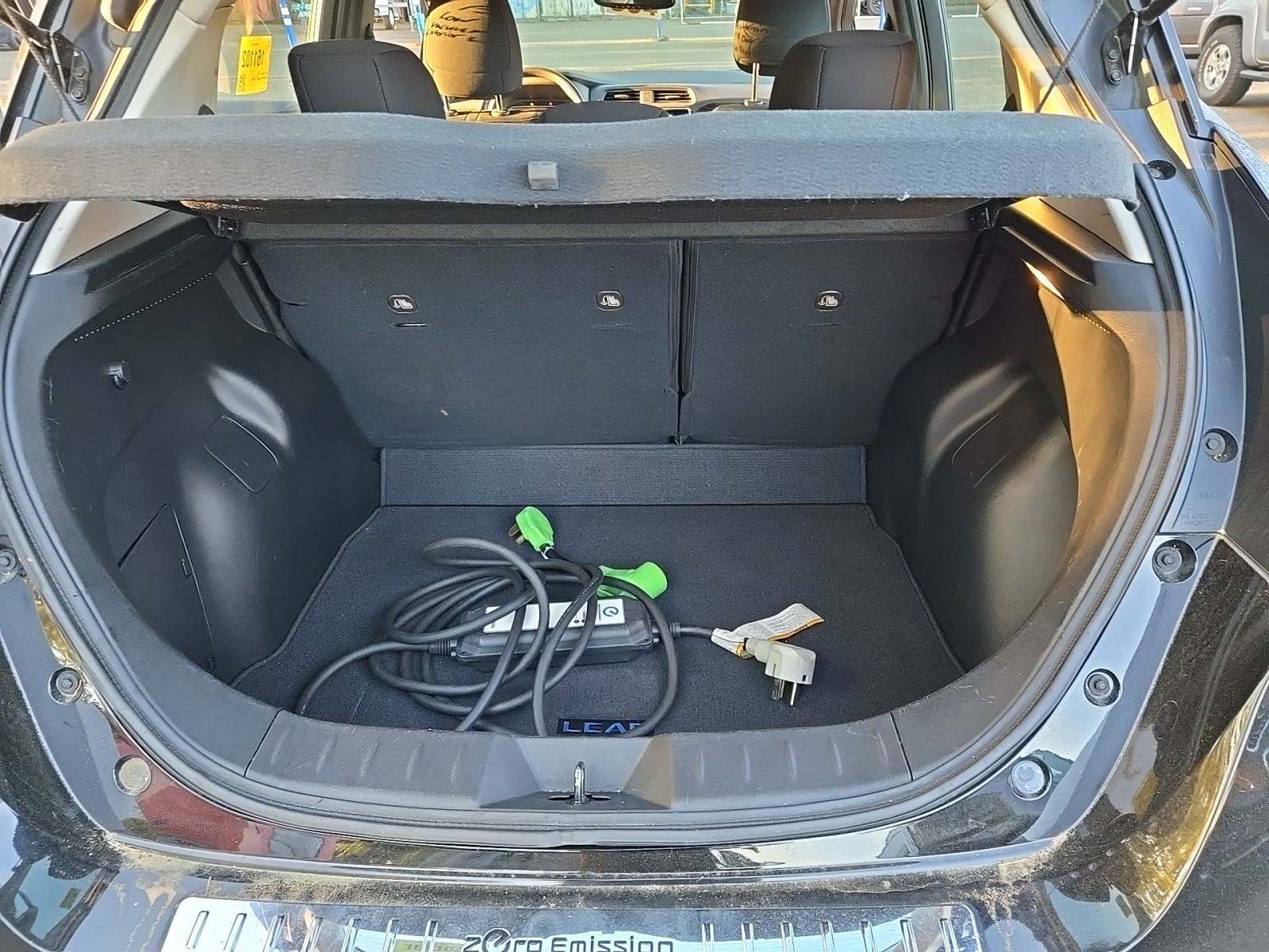 2020 Nissan LEAF SV FWD