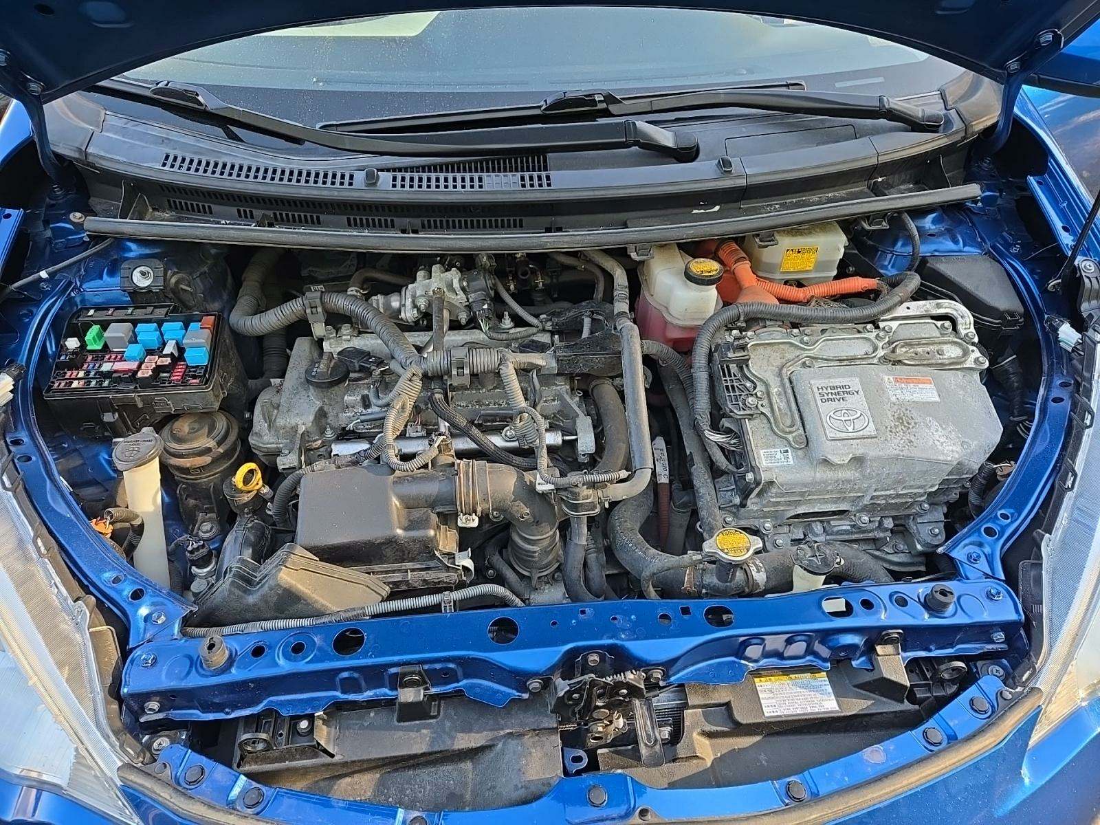 2012 Toyota Prius c Three FWD