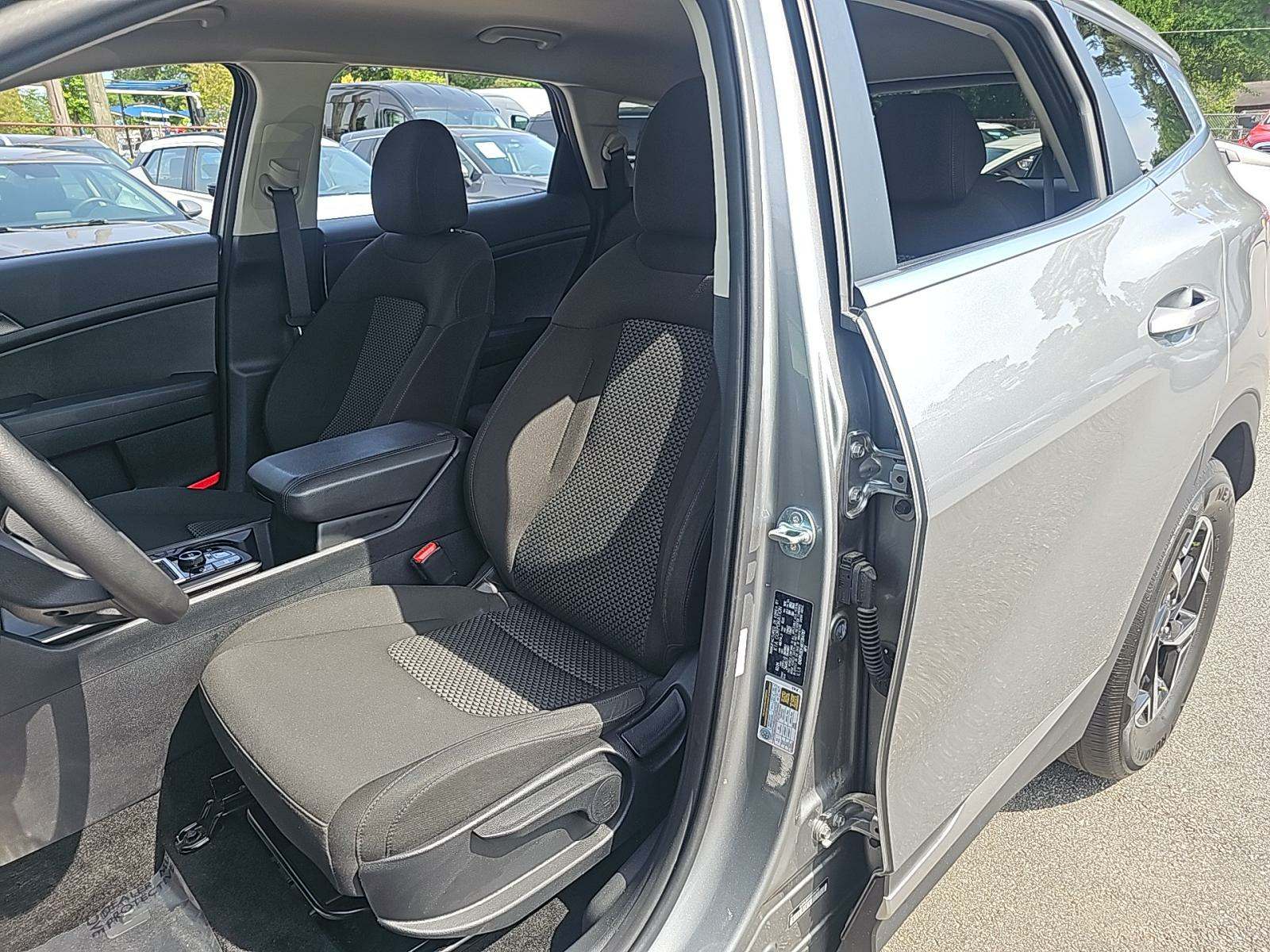 2024 Kia Sportage LX FWD