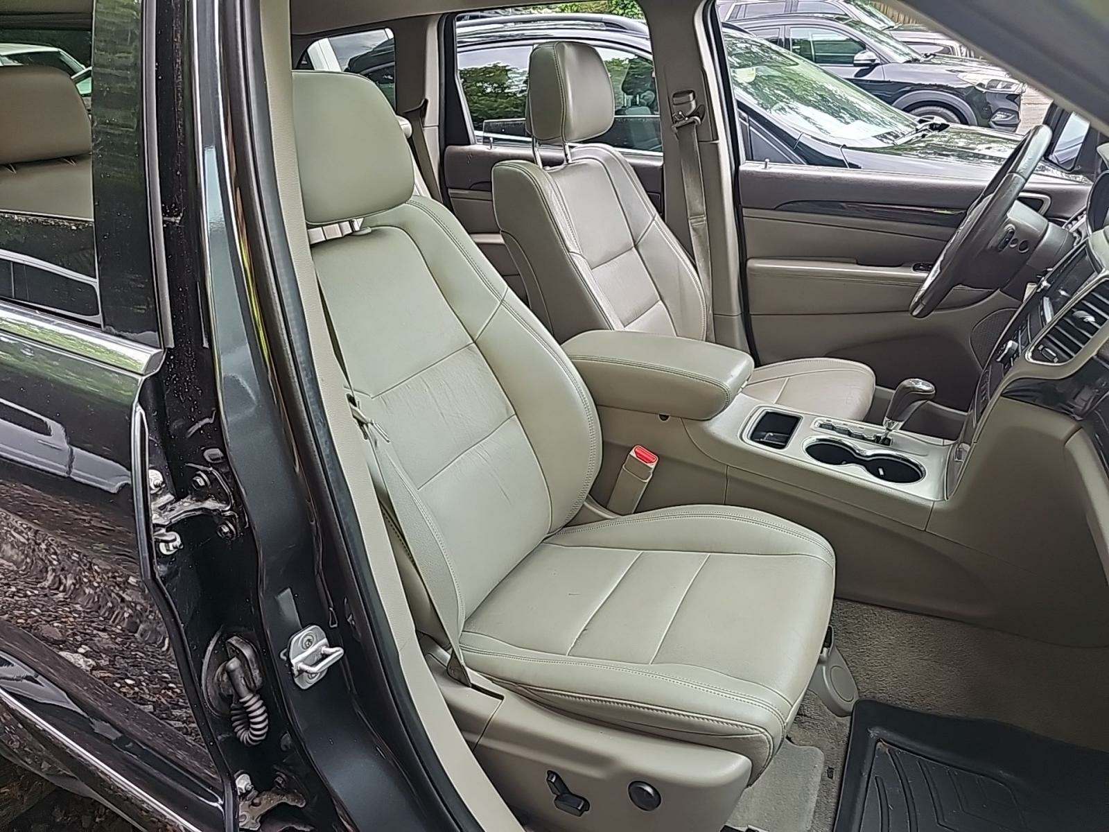 2011 Jeep Grand Cherokee Laredo RWD