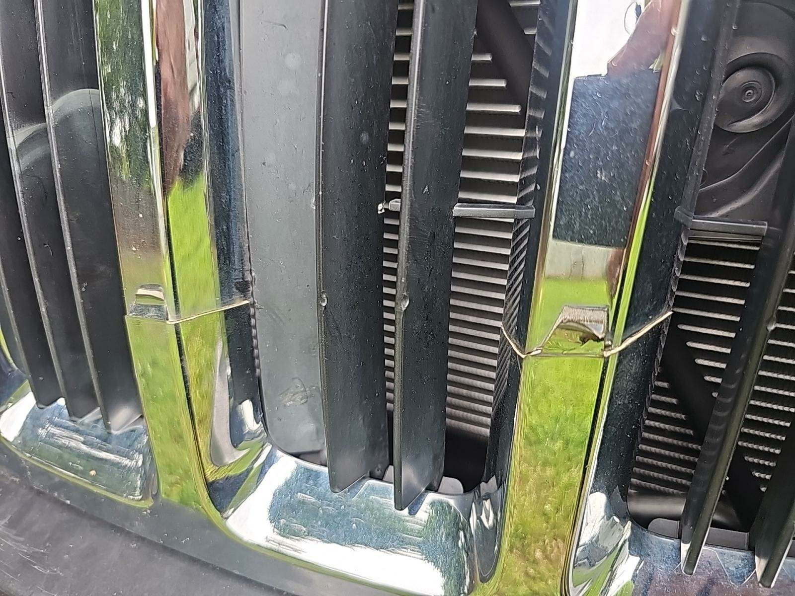 2011 Jeep Grand Cherokee Laredo RWD