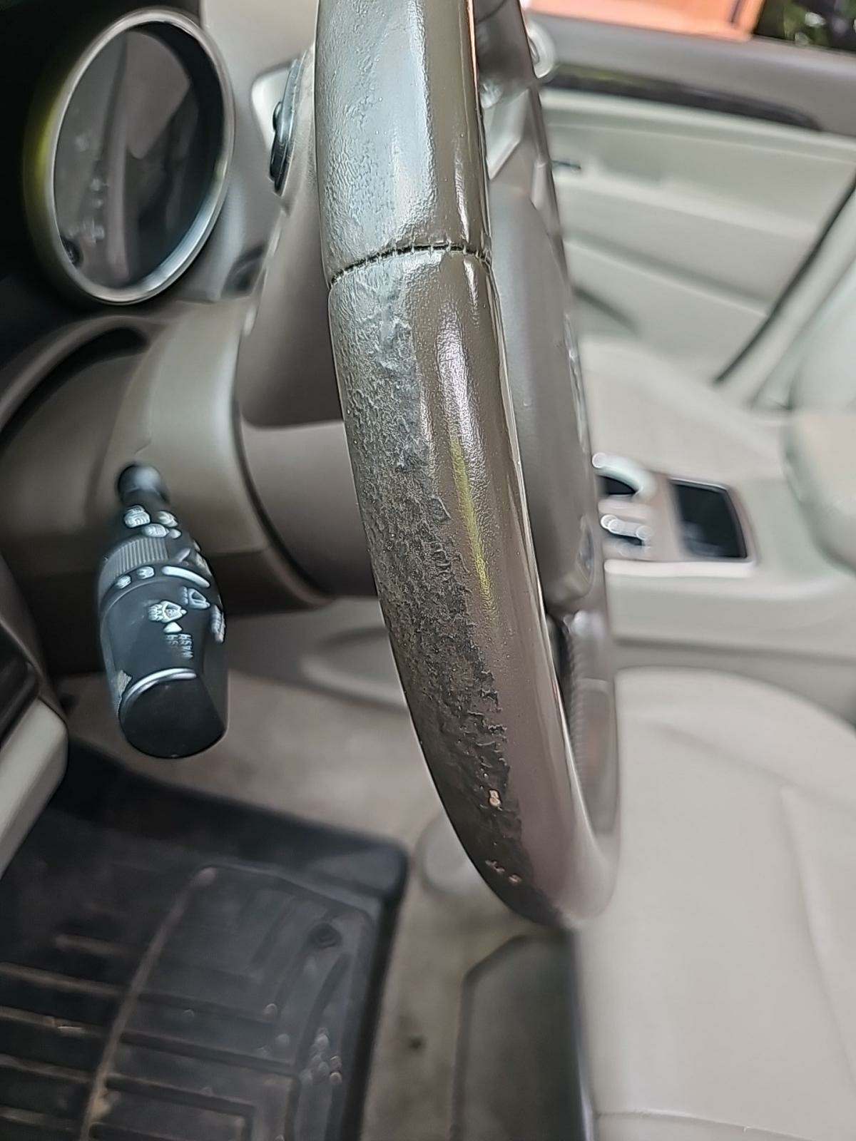 2011 Jeep Grand Cherokee Laredo RWD