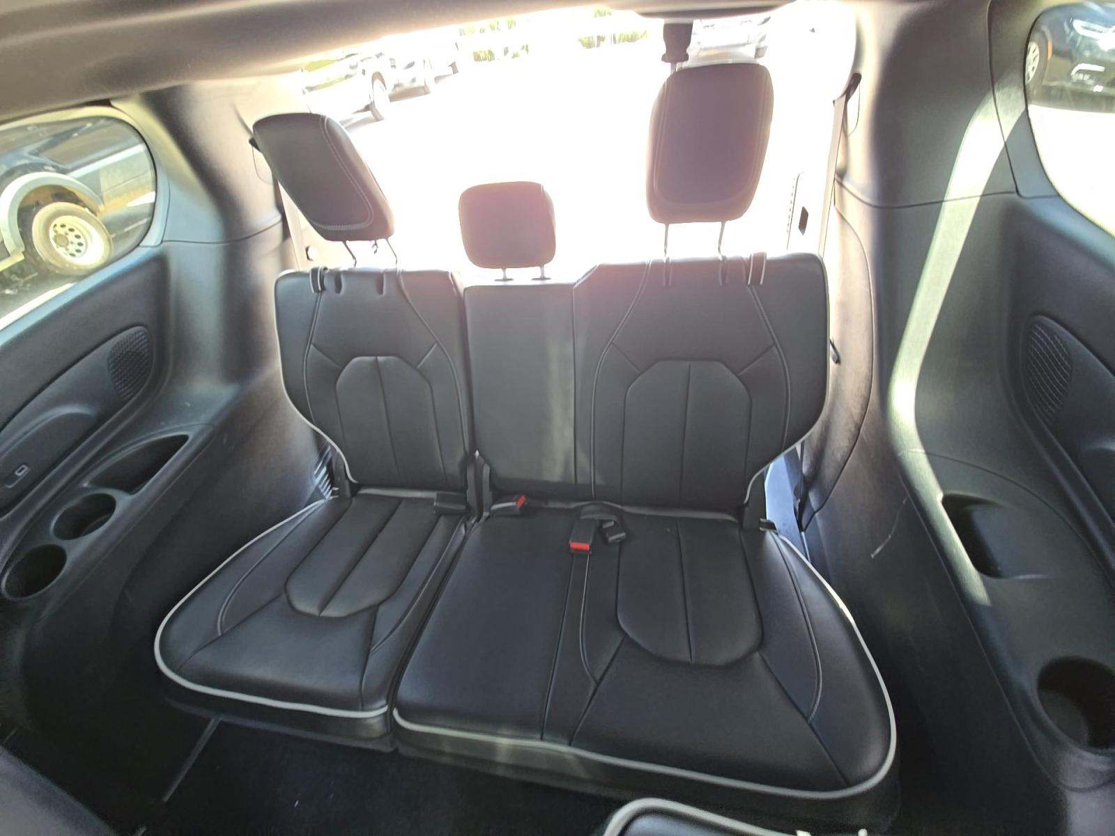 2026 Chrysler Pacifica Limited FWD