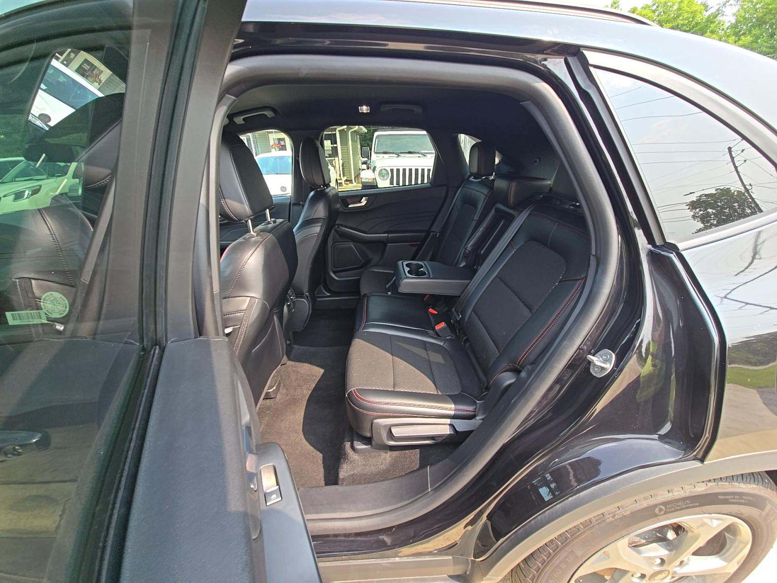 2025 Ford Escape ST-Line AWD
