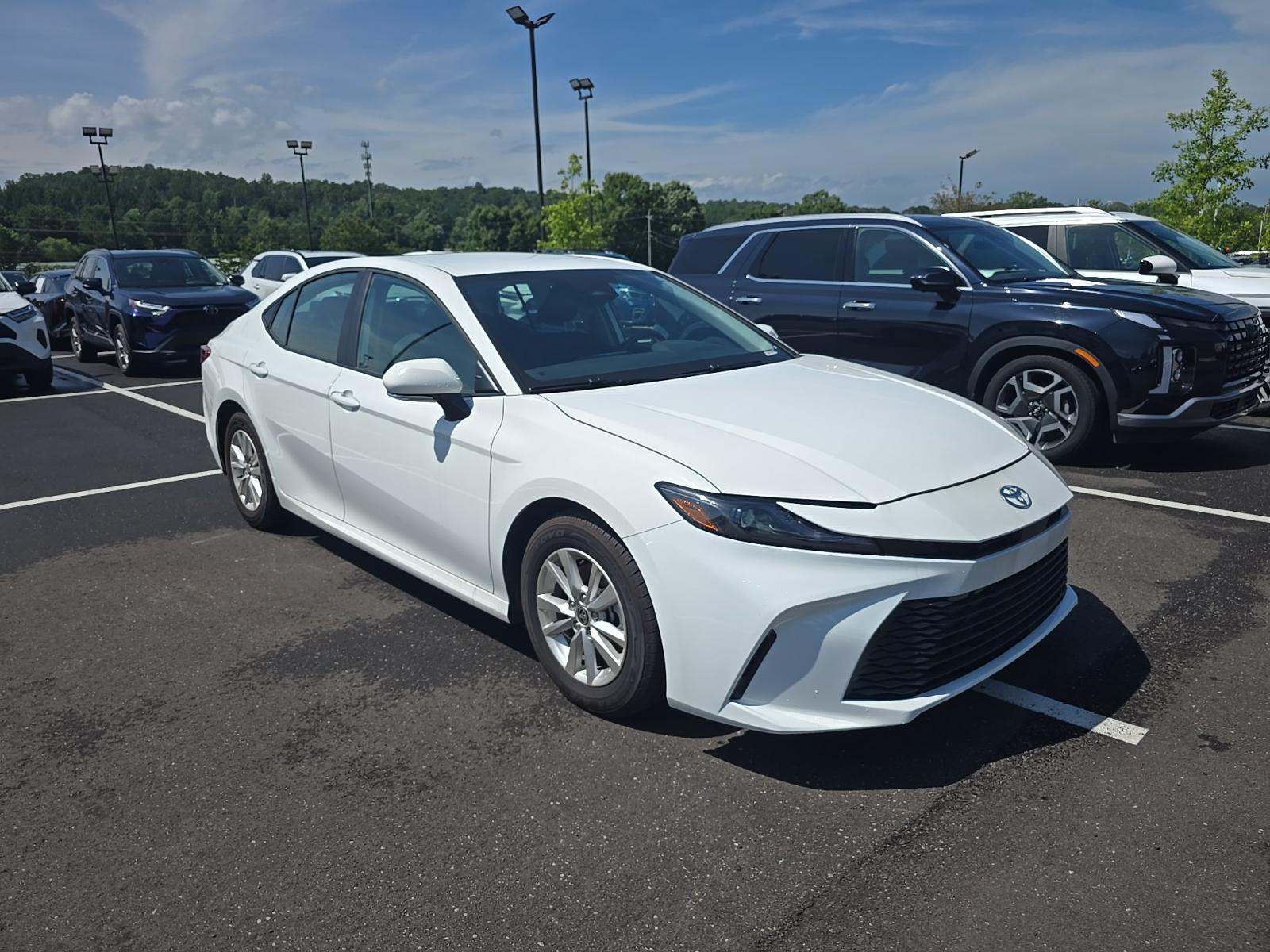 2025 Toyota Camry LE FWD