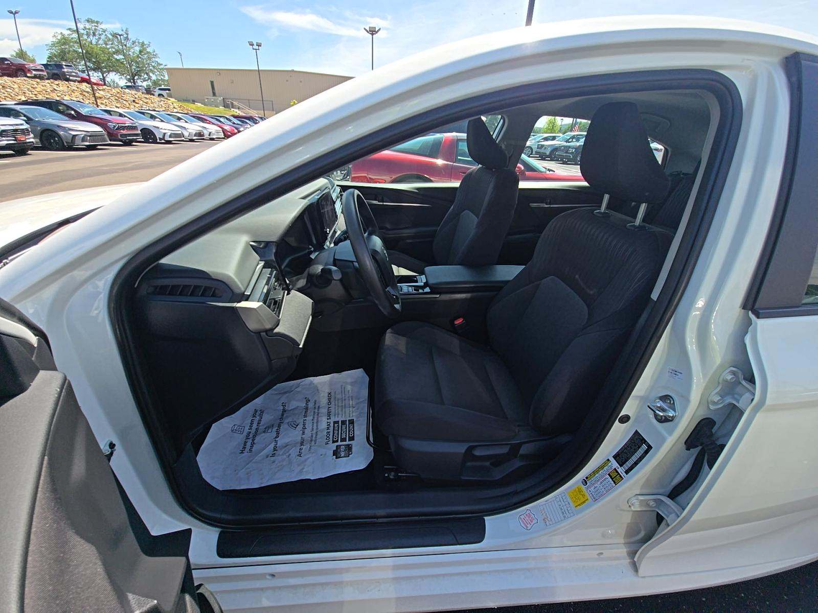 2025 Toyota Camry LE FWD