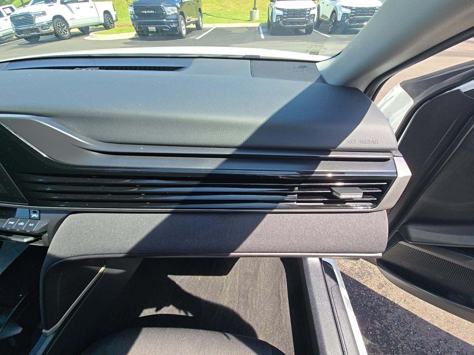 2025 Toyota Camry LE FWD