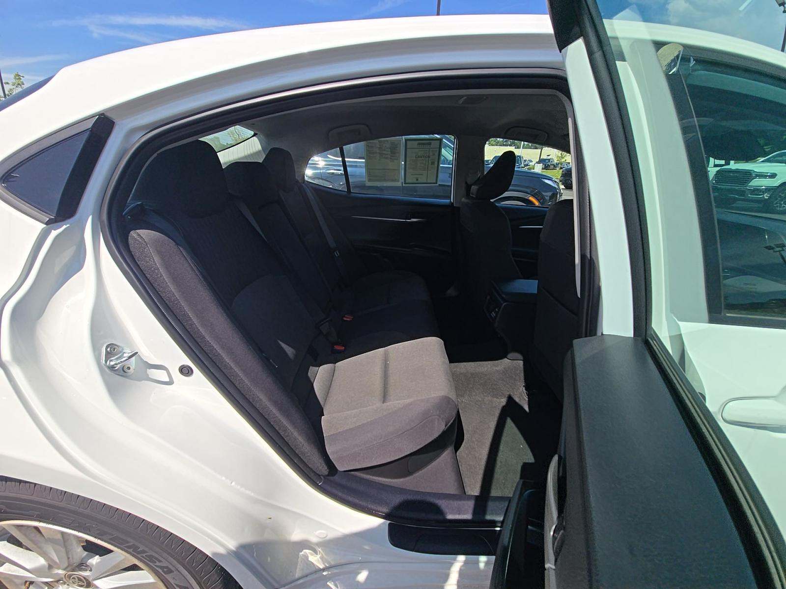2025 Toyota Camry LE FWD
