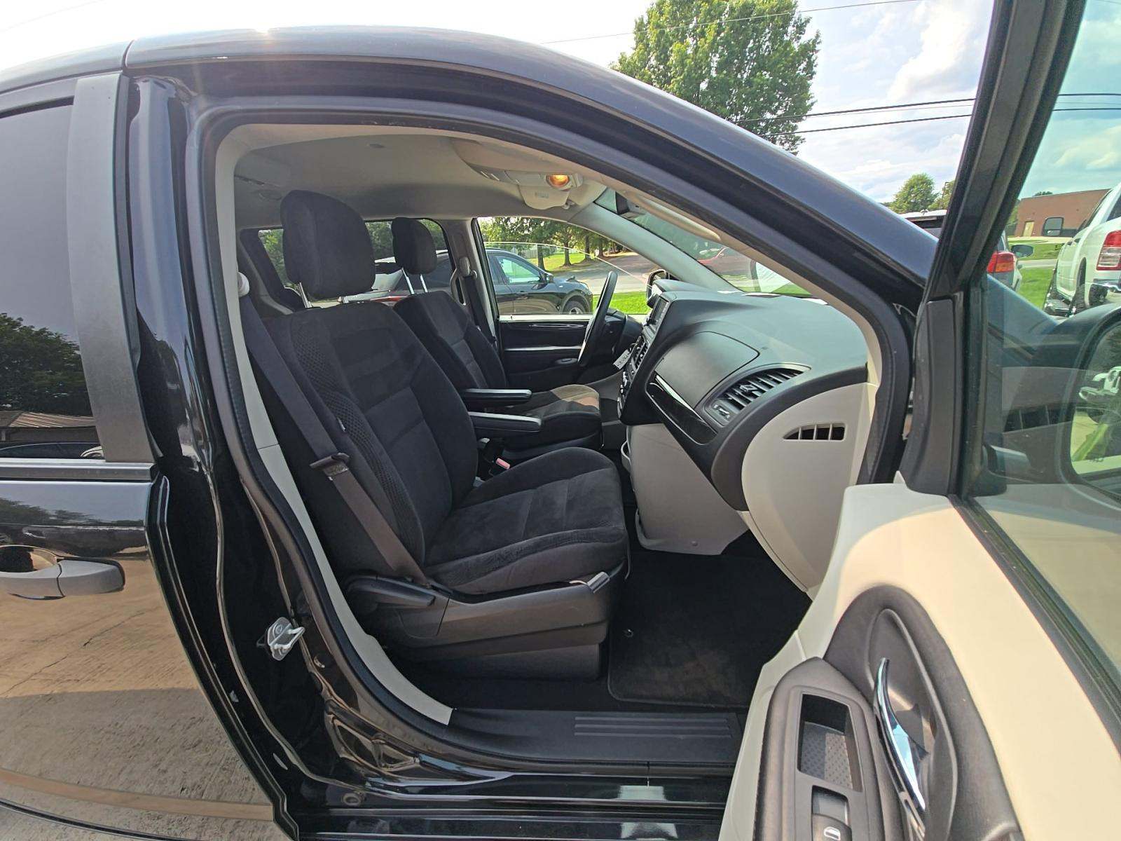 2019 Dodge Grand Caravan SE FWD