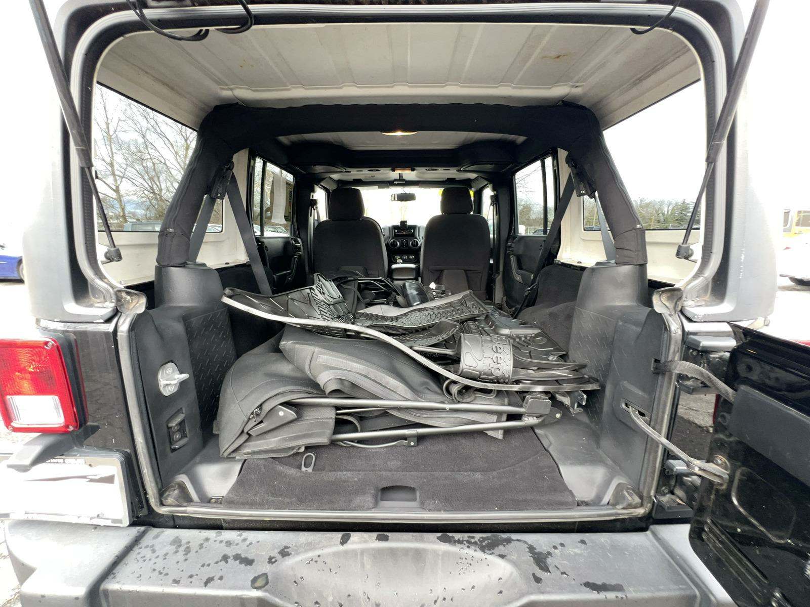 2015 Jeep Wrangler Unlimited Sport AWD