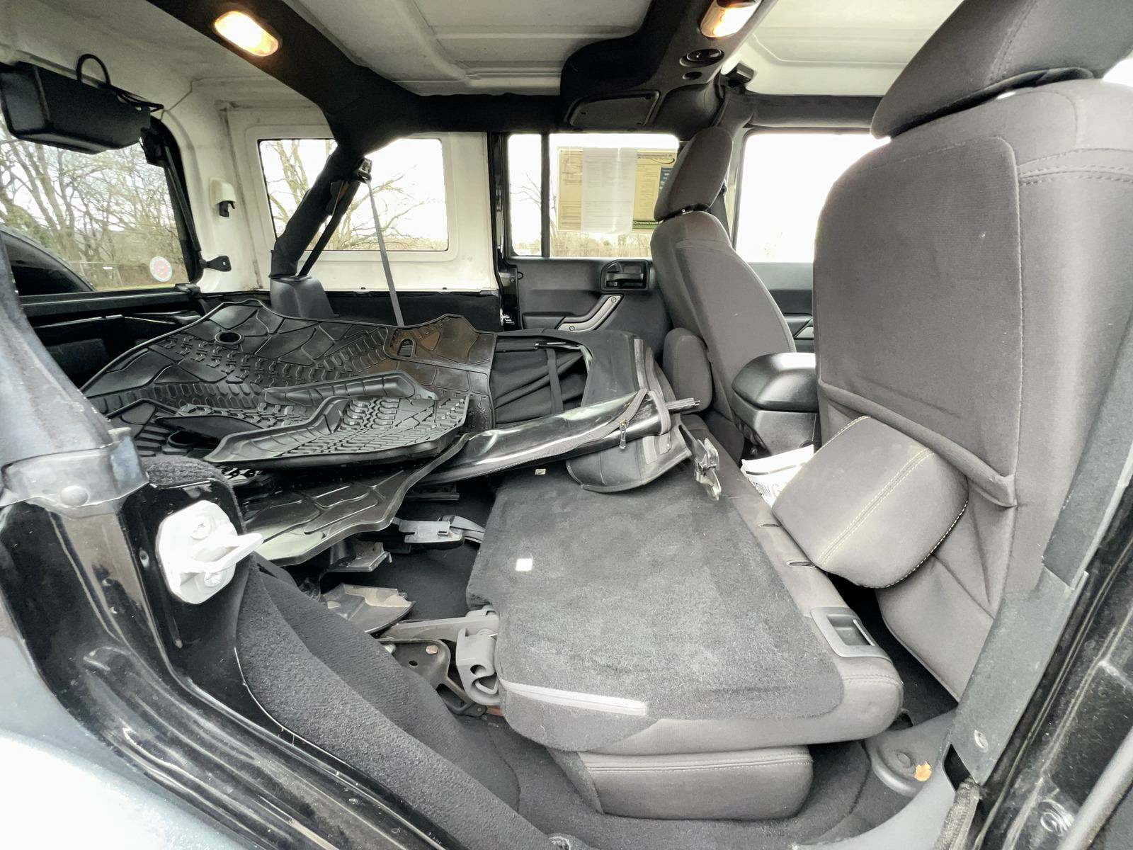 2015 Jeep Wrangler Unlimited Sport AWD