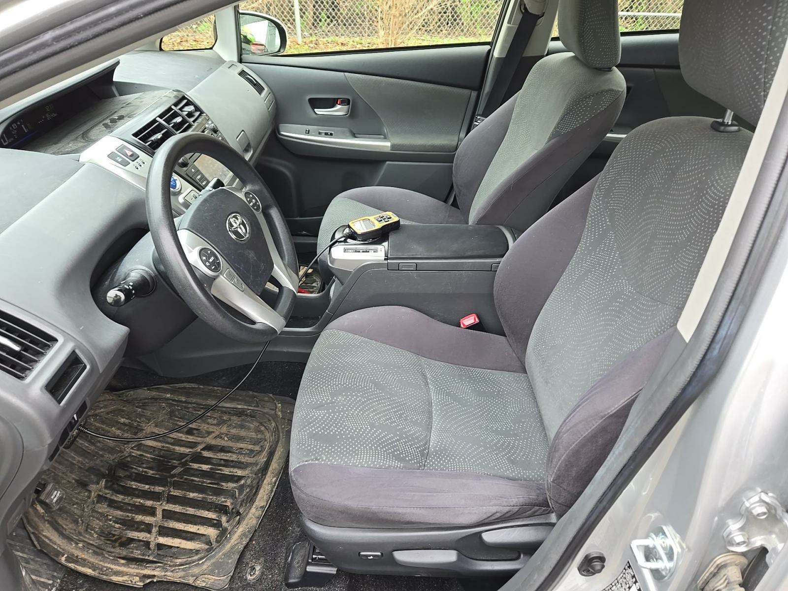 2012 Toyota Prius v Three FWD