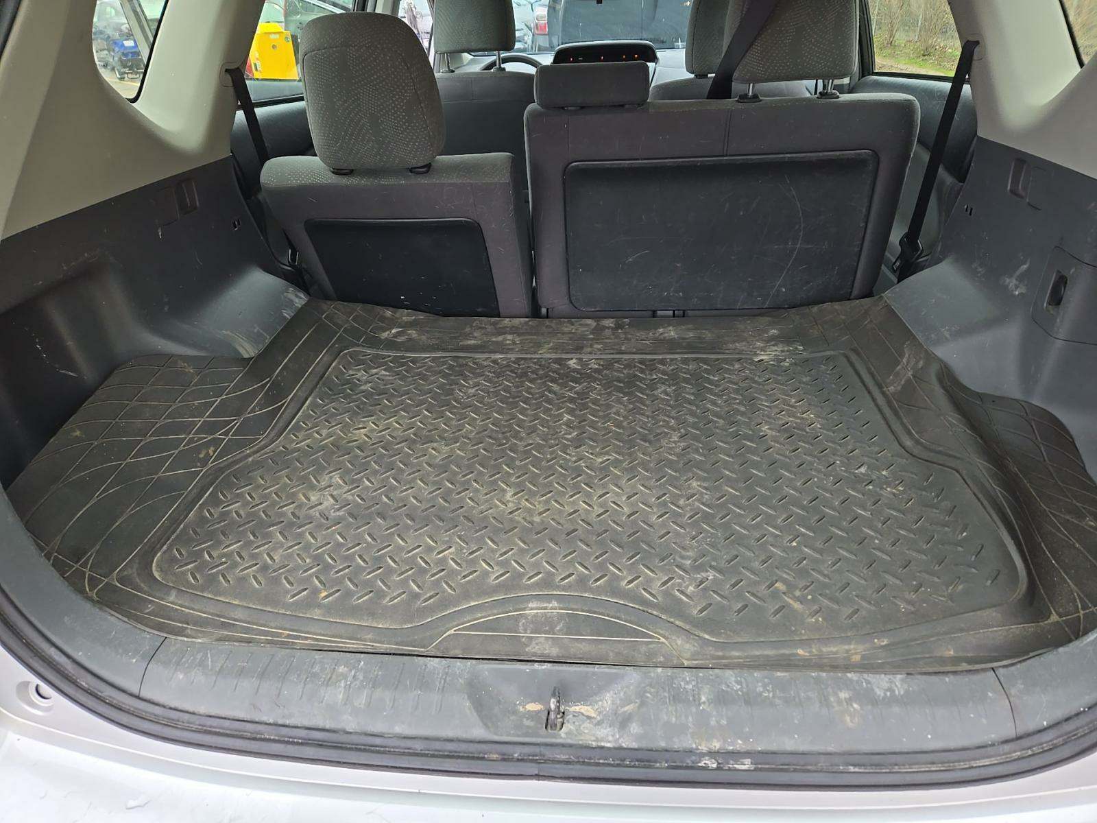 2012 Toyota Prius v Three FWD