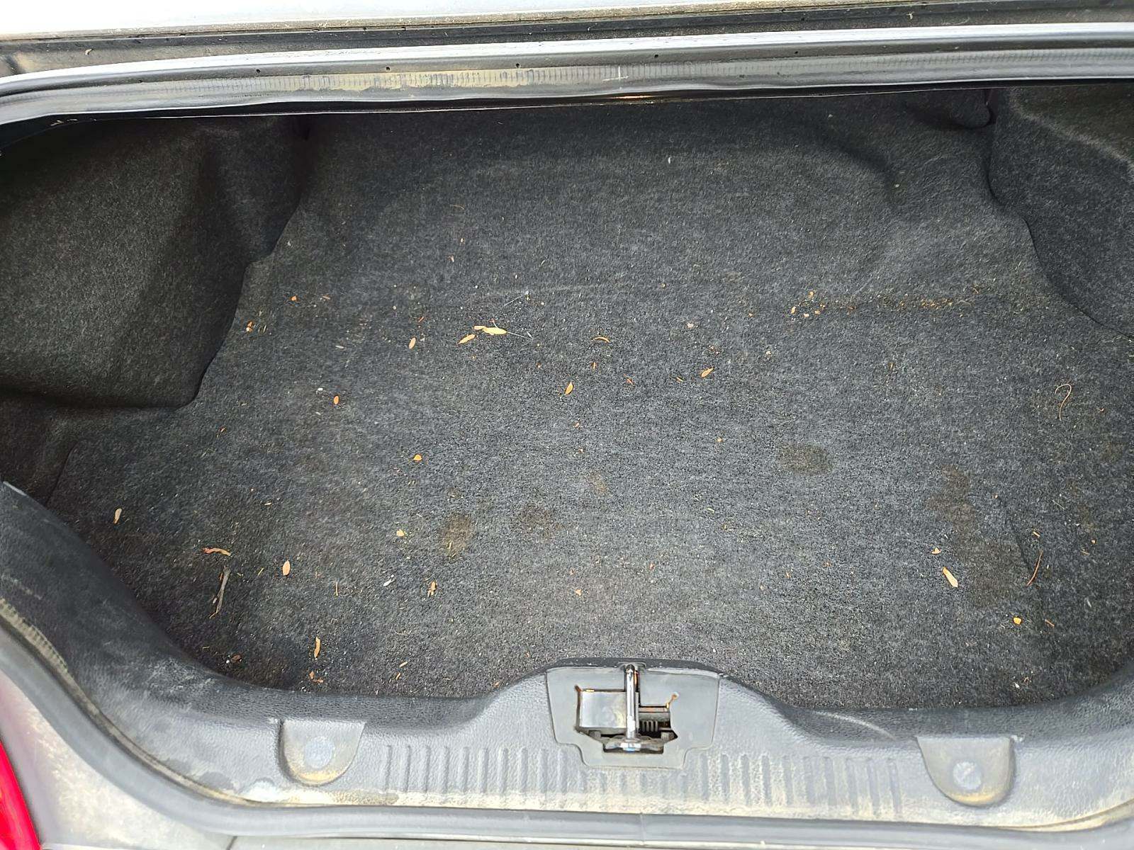 2011 Ford Mustang V6 Premium RWD