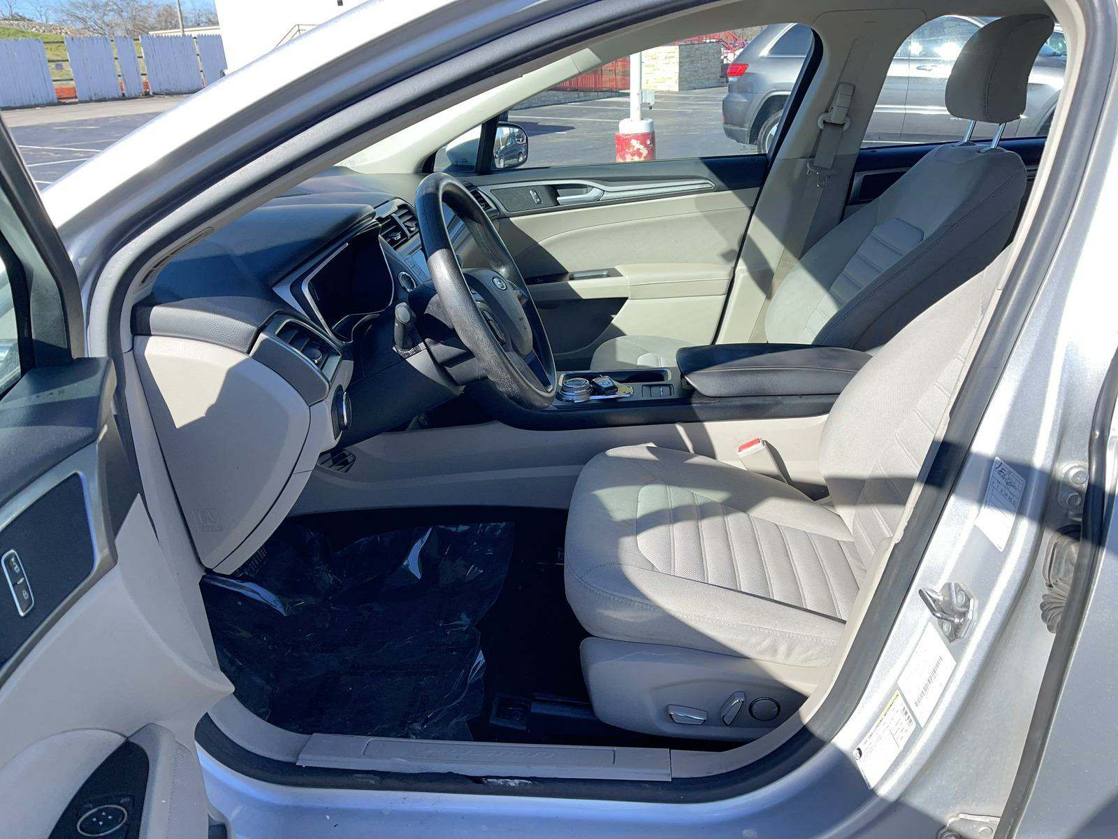 2017 Ford Fusion Hybrid SE FWD