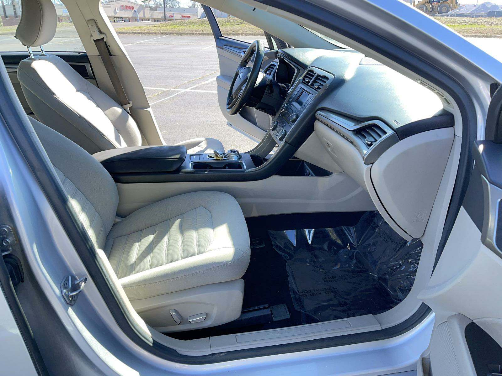 2017 Ford Fusion Hybrid SE FWD