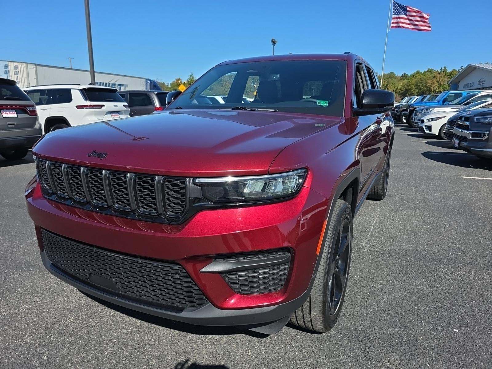 2023 Jeep Grand Cherokee Altitude AWD