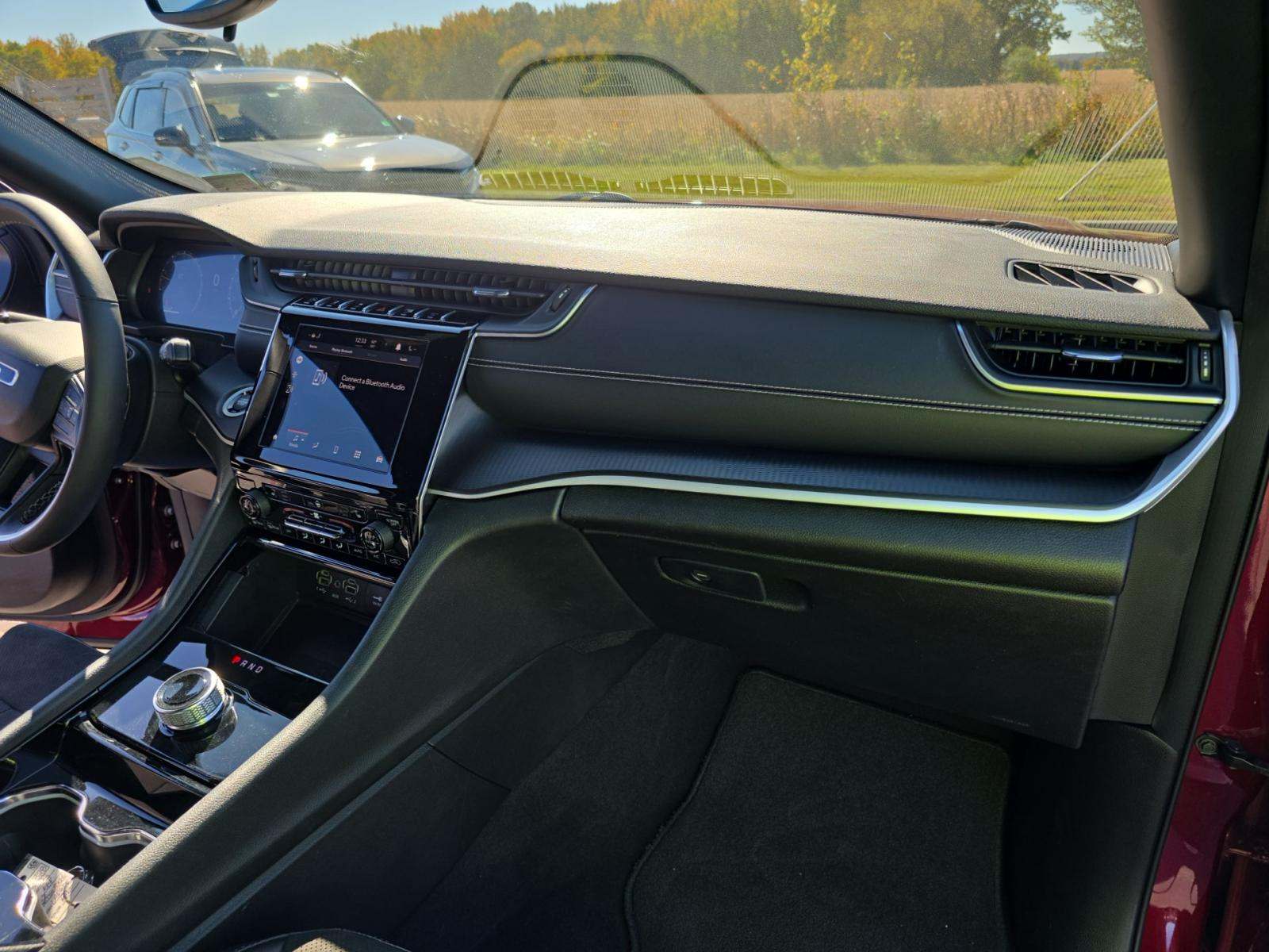 2023 Jeep Grand Cherokee Altitude AWD