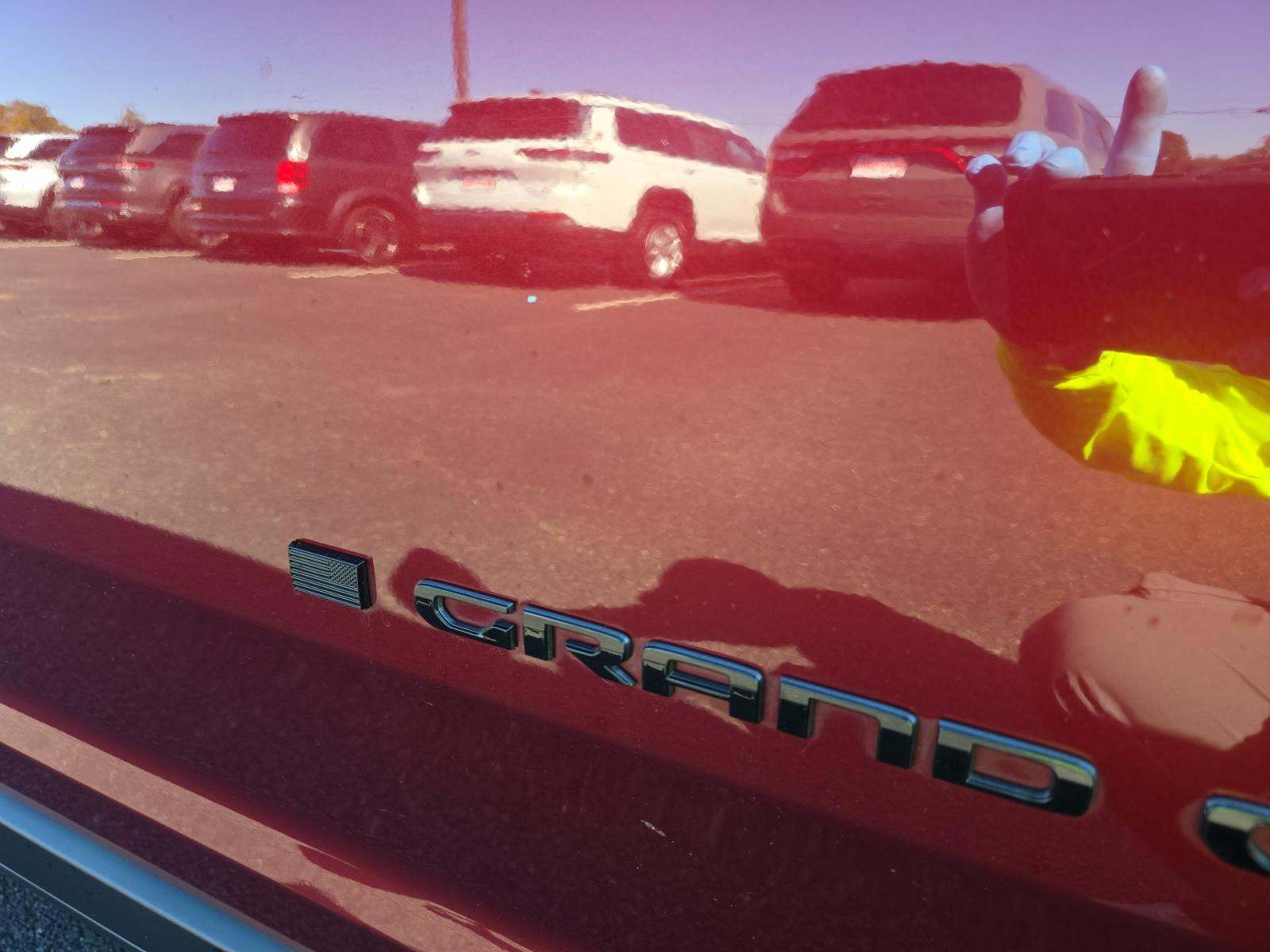 2023 Jeep Grand Cherokee Altitude AWD