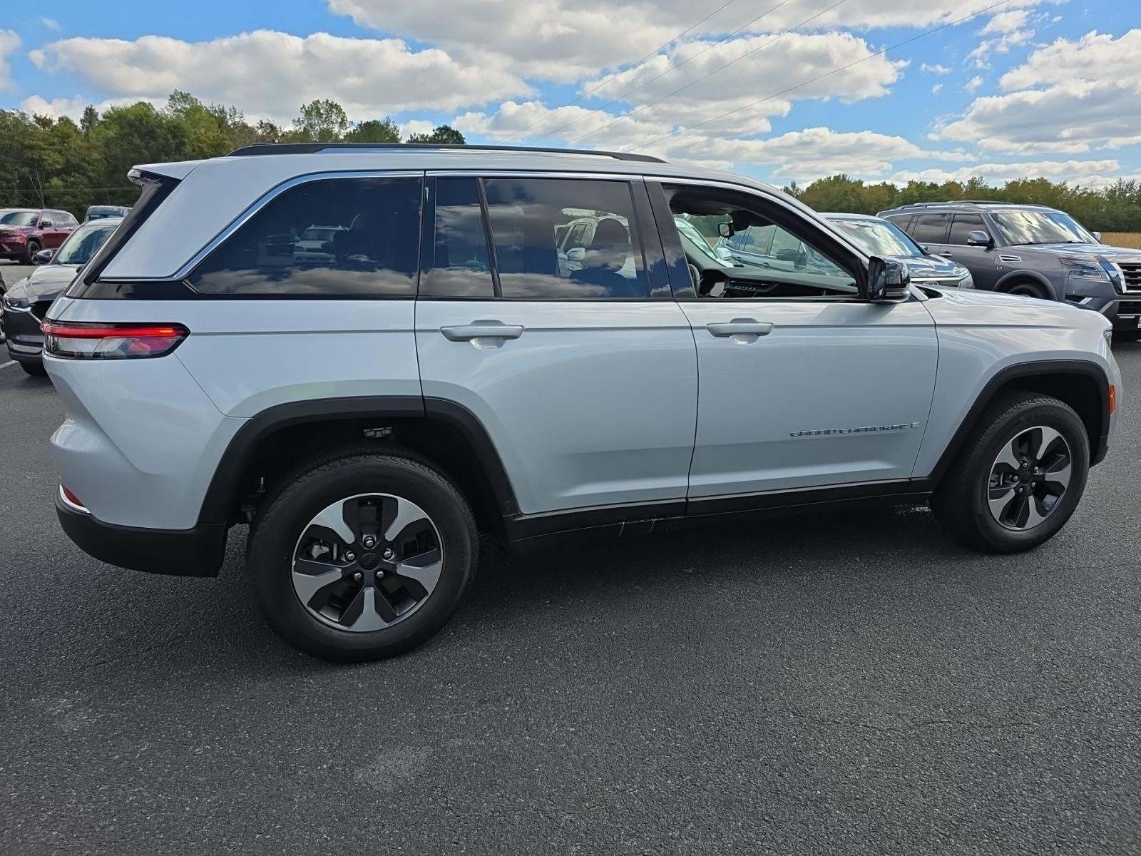 2022 Jeep Grand Cherokee 4xe AWD