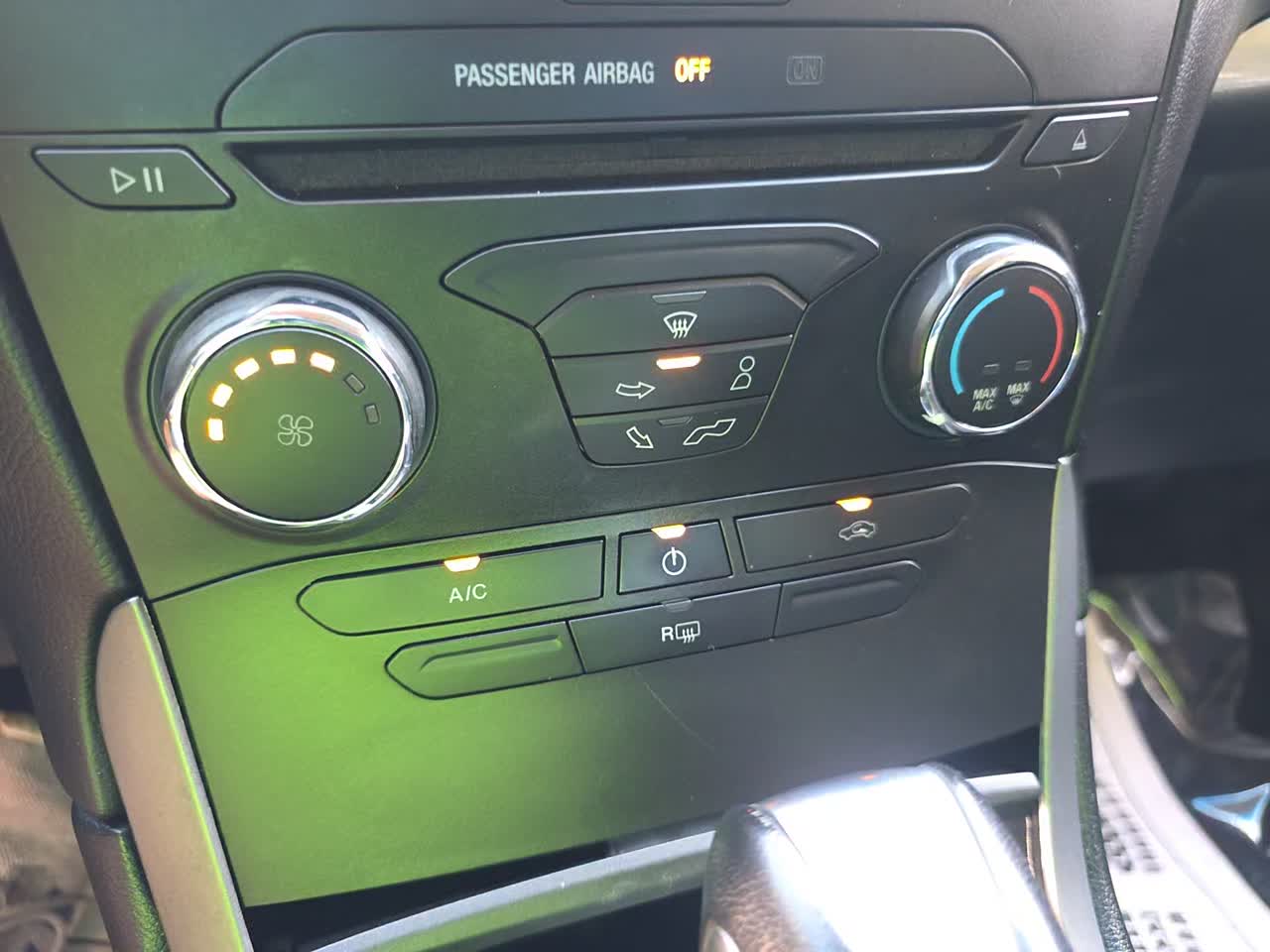 2015 Ford Edge SE AWD