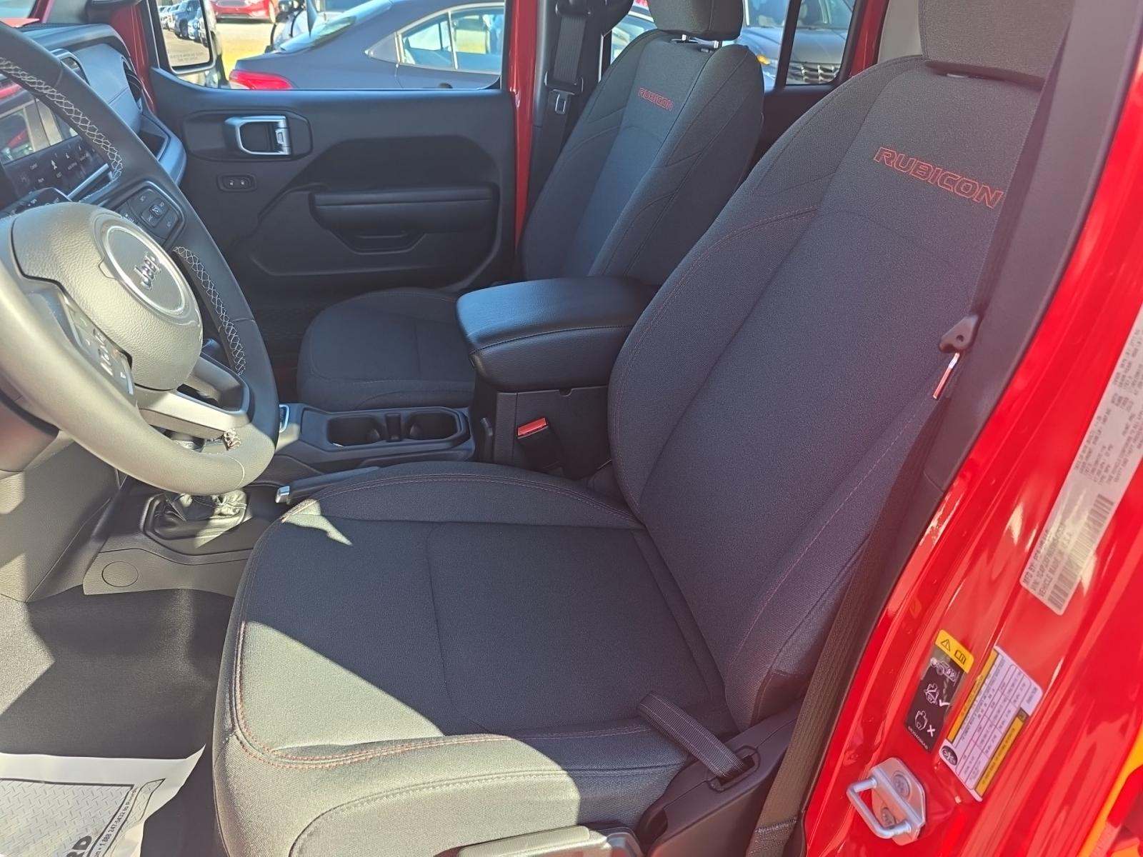 2025 Jeep Wrangler Rubicon AWD