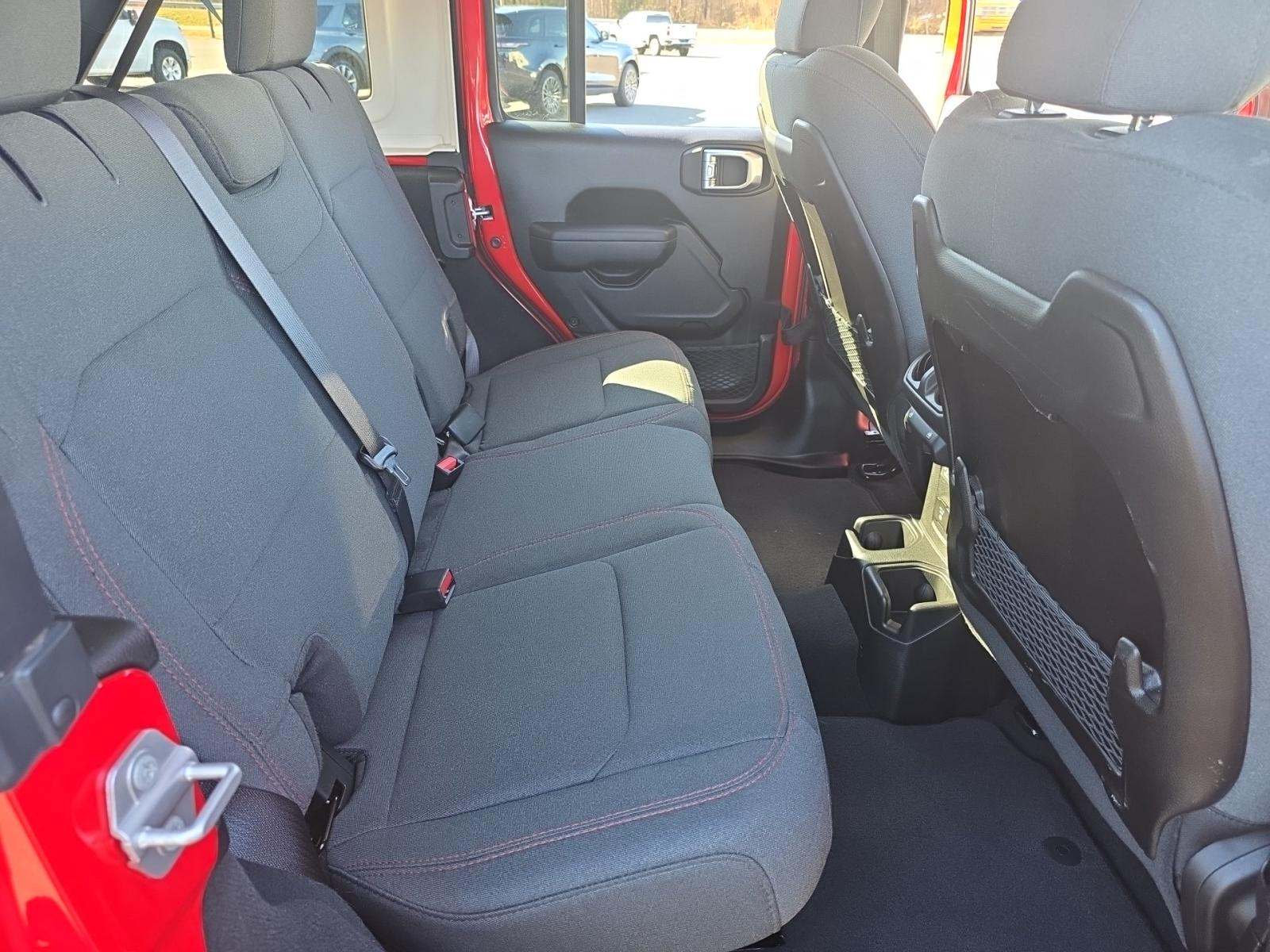 2025 Jeep Wrangler Rubicon AWD