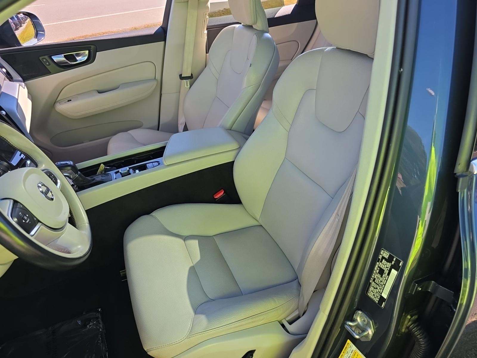 2020 Volvo XC60 T5 Momentum AWD