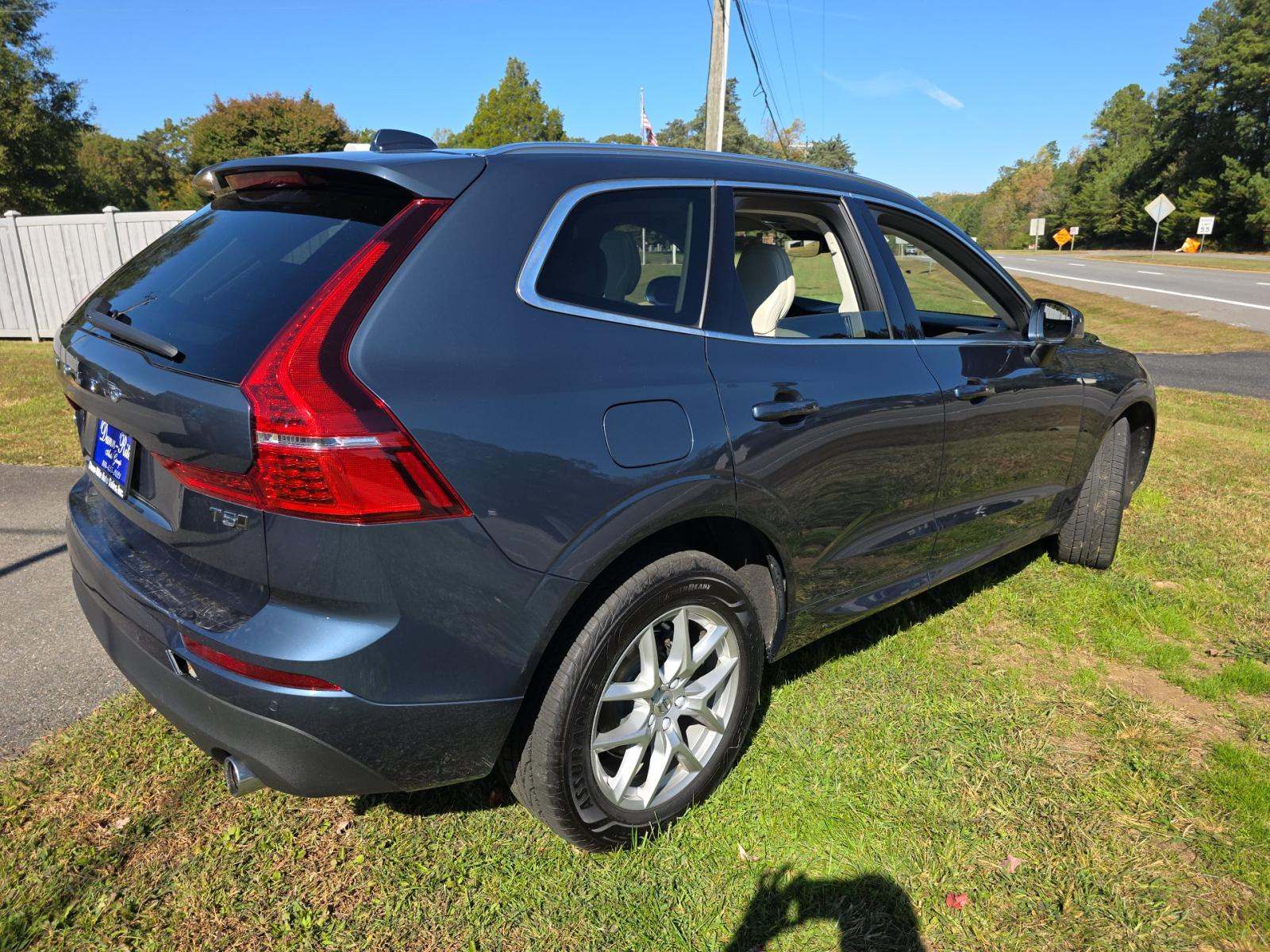 2020 Volvo XC60 T5 Momentum AWD
