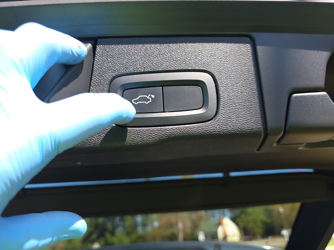 2020 Volvo XC60 T5 Momentum AWD