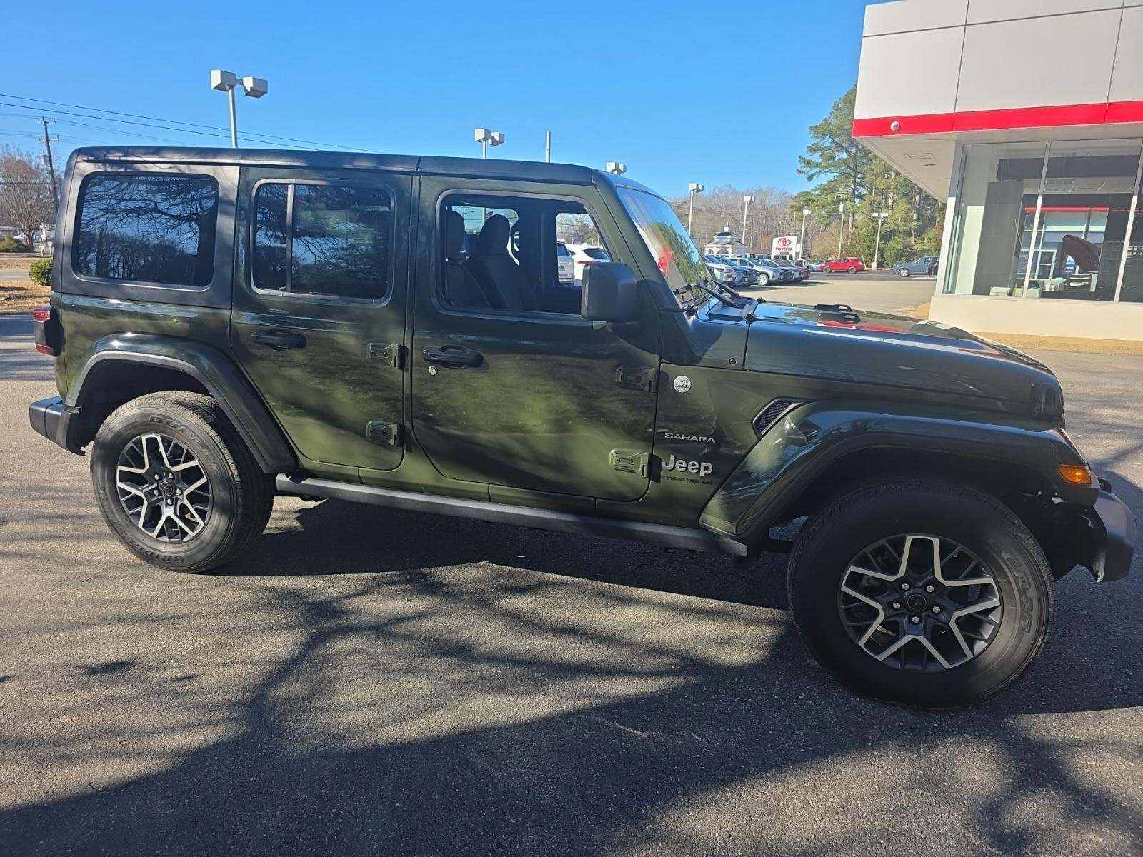 2024 Jeep Wrangler Sahara AWD