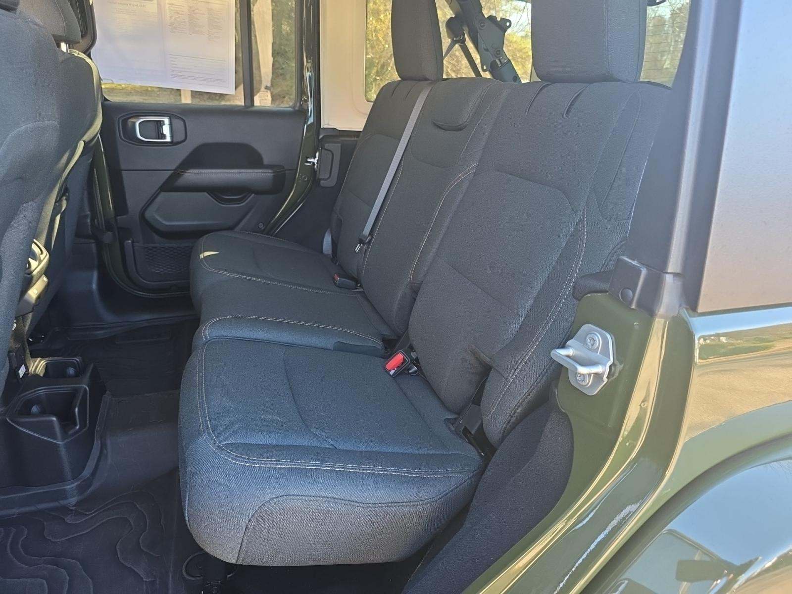 2024 Jeep Wrangler Sahara AWD