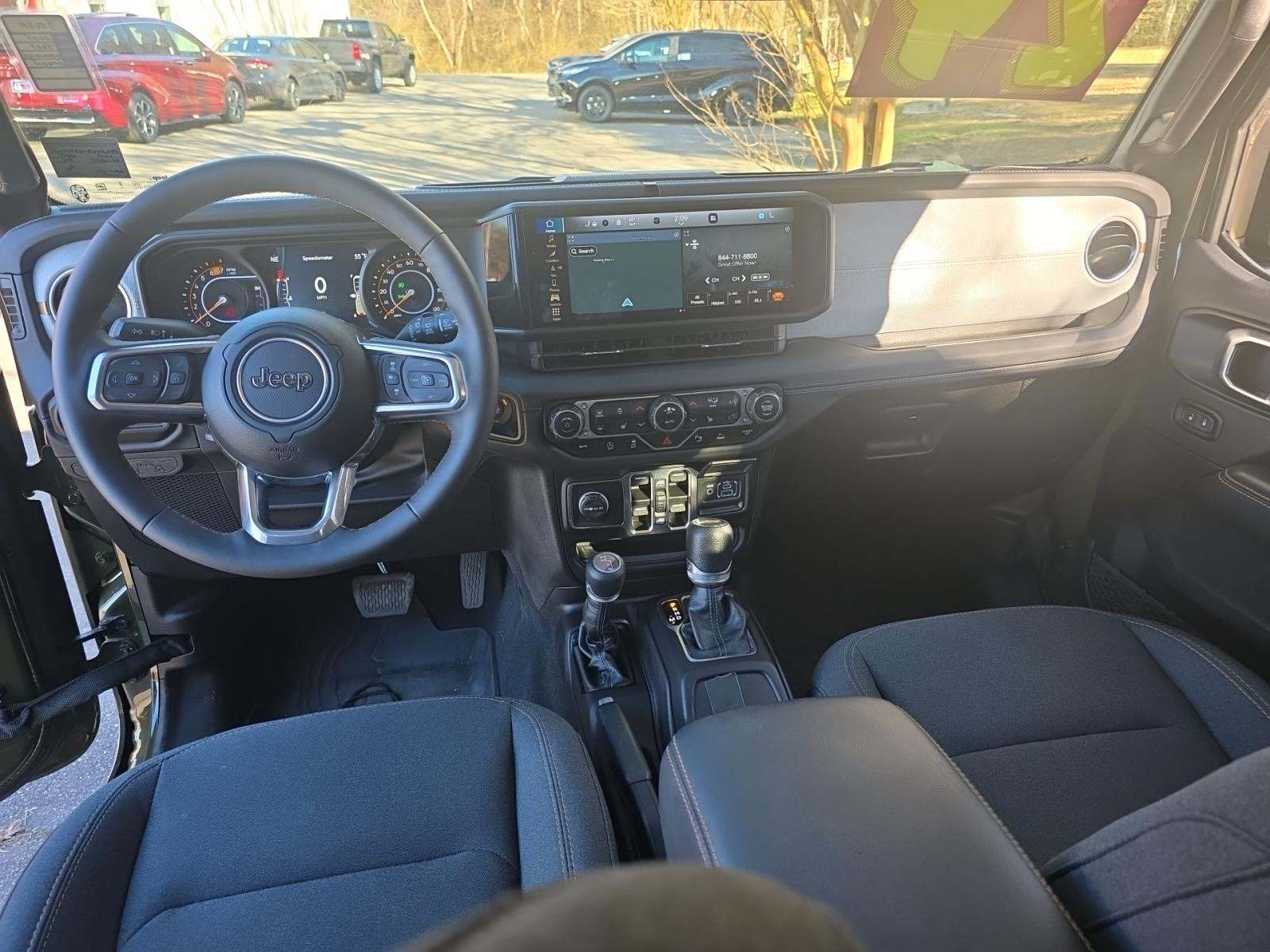 2024 Jeep Wrangler Sahara AWD