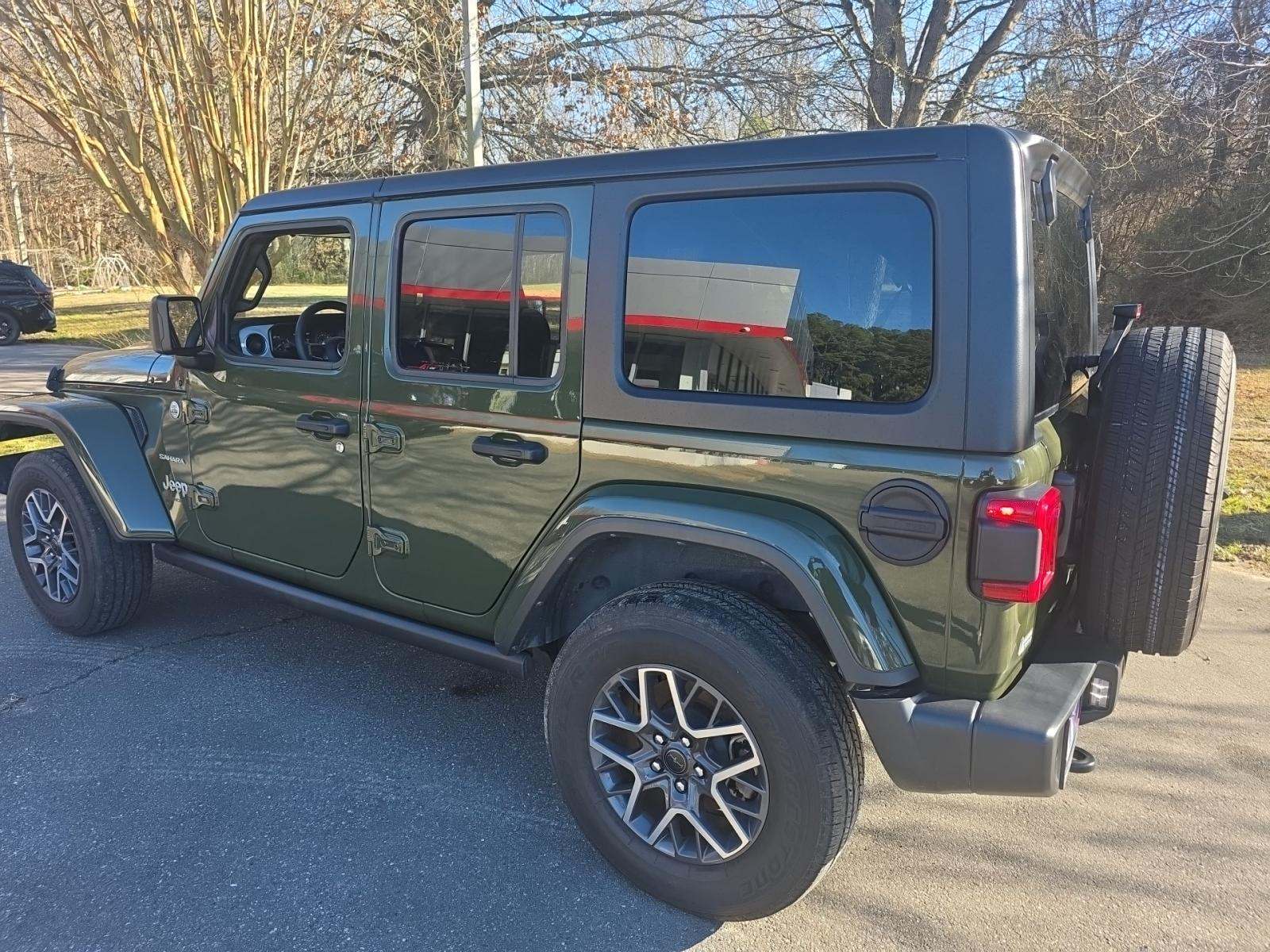 2024 Jeep Wrangler Sahara AWD