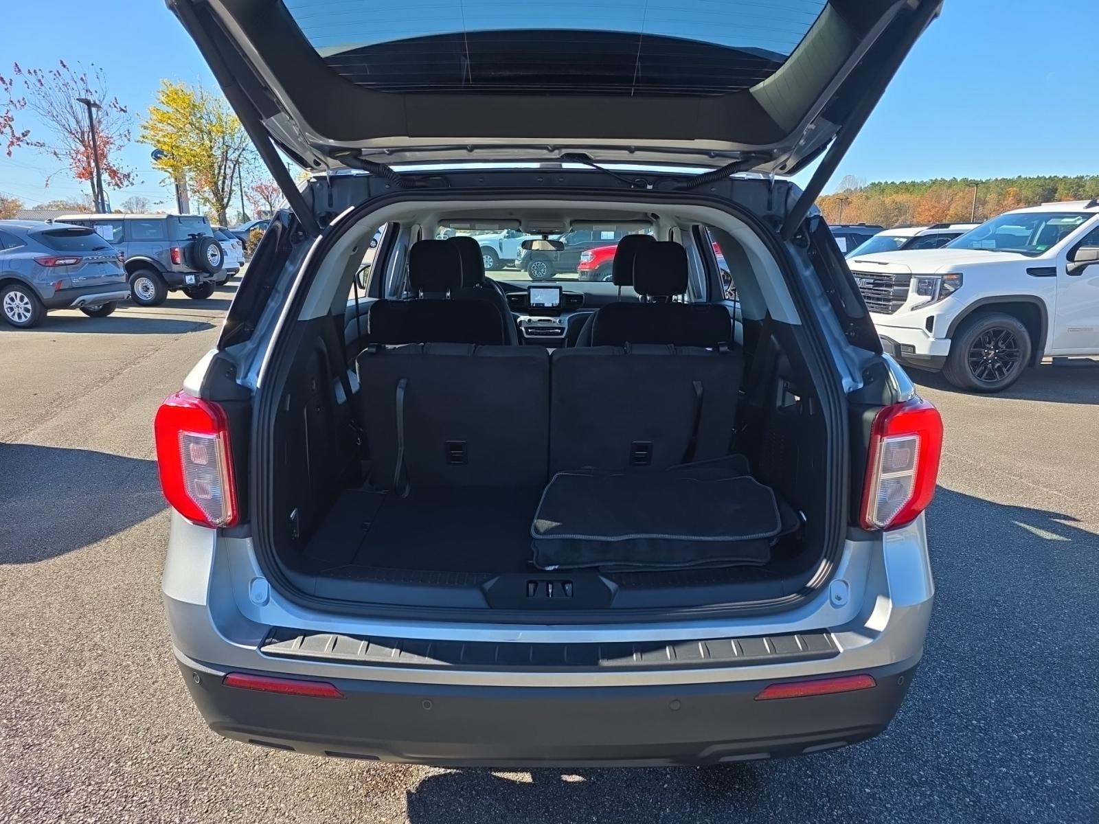 2023 Ford Explorer XLT AWD