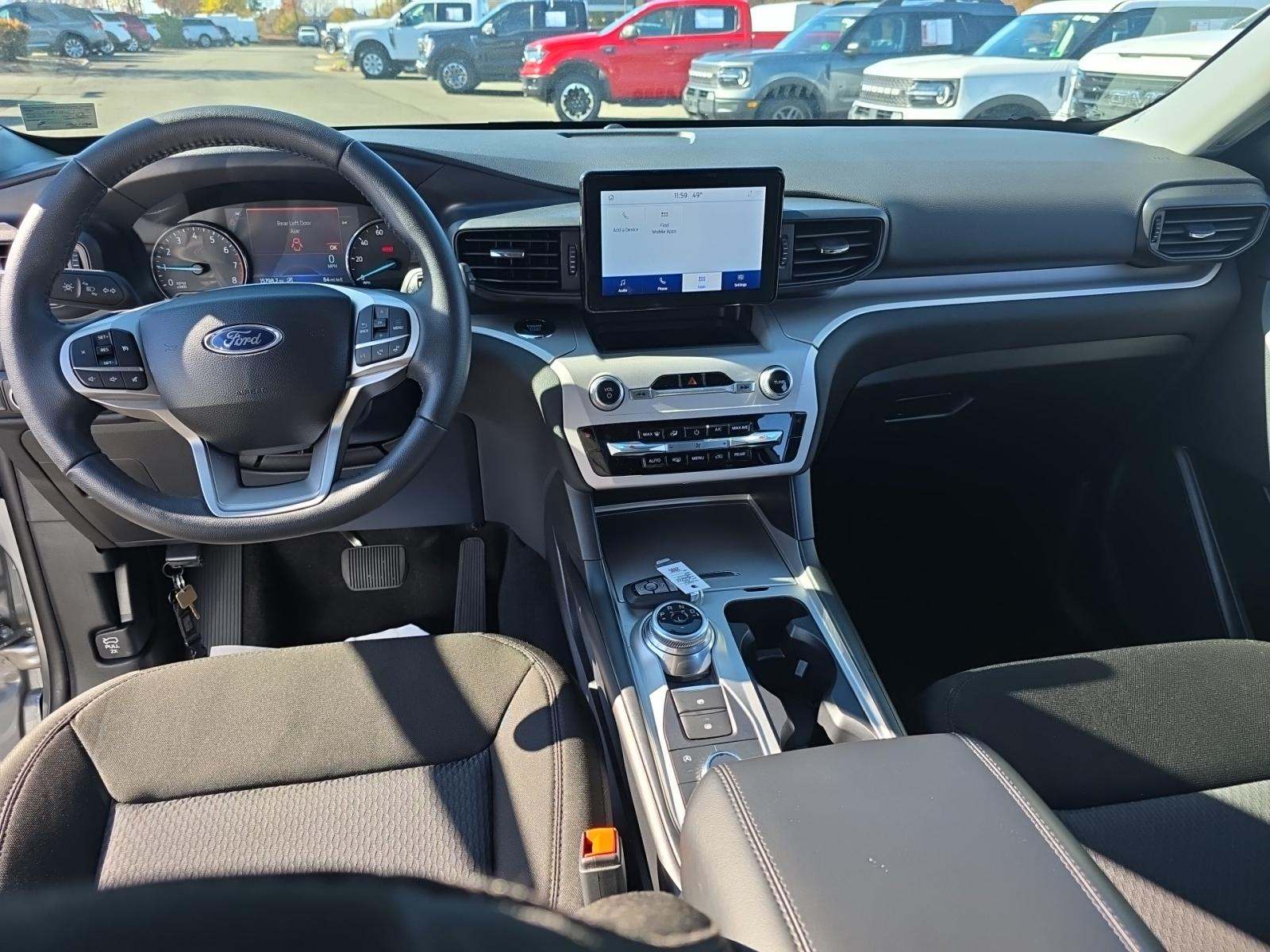 2023 Ford Explorer XLT AWD