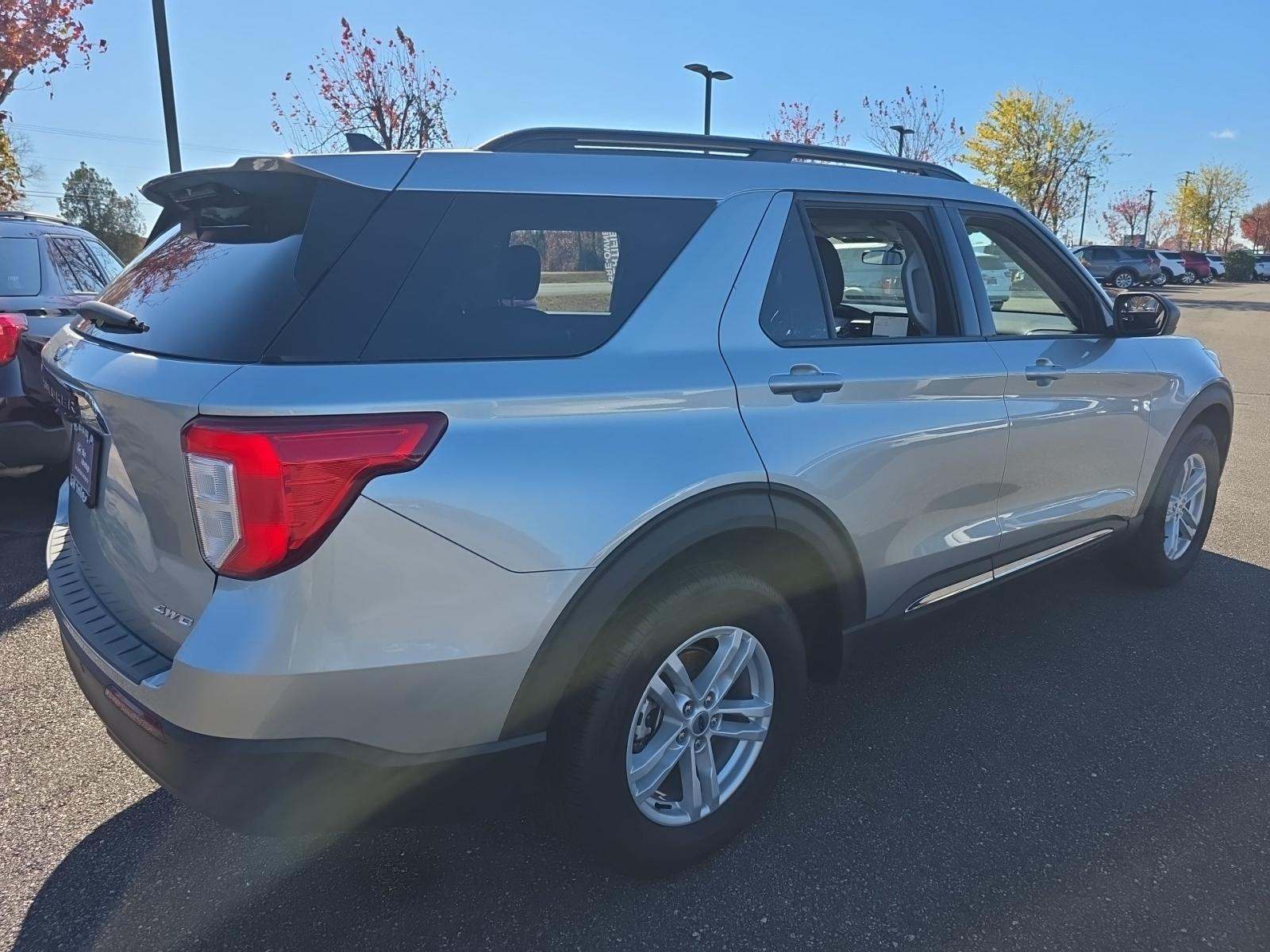 2023 Ford Explorer XLT AWD