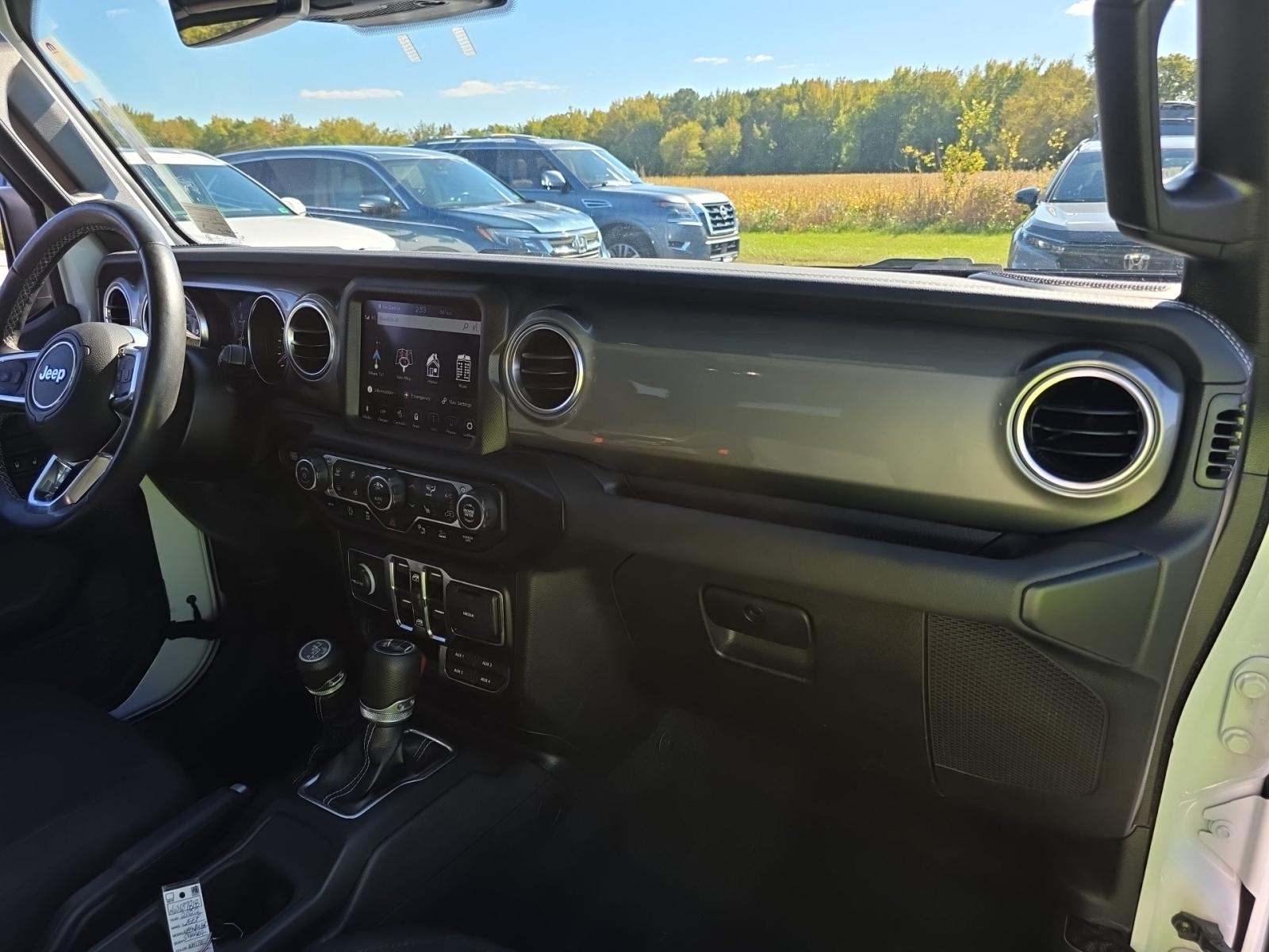 2022 Jeep Wrangler Unlimited Sahara AWD