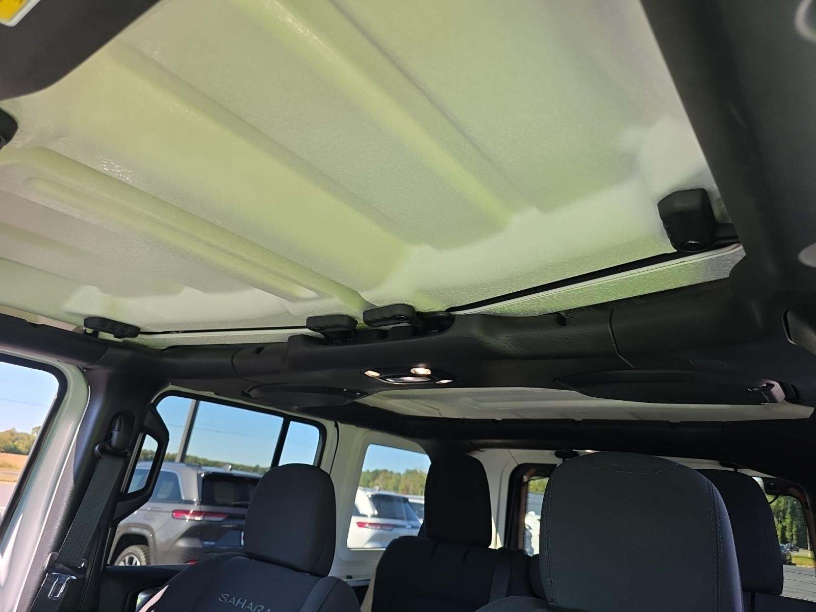 2022 Jeep Wrangler Unlimited Sahara AWD