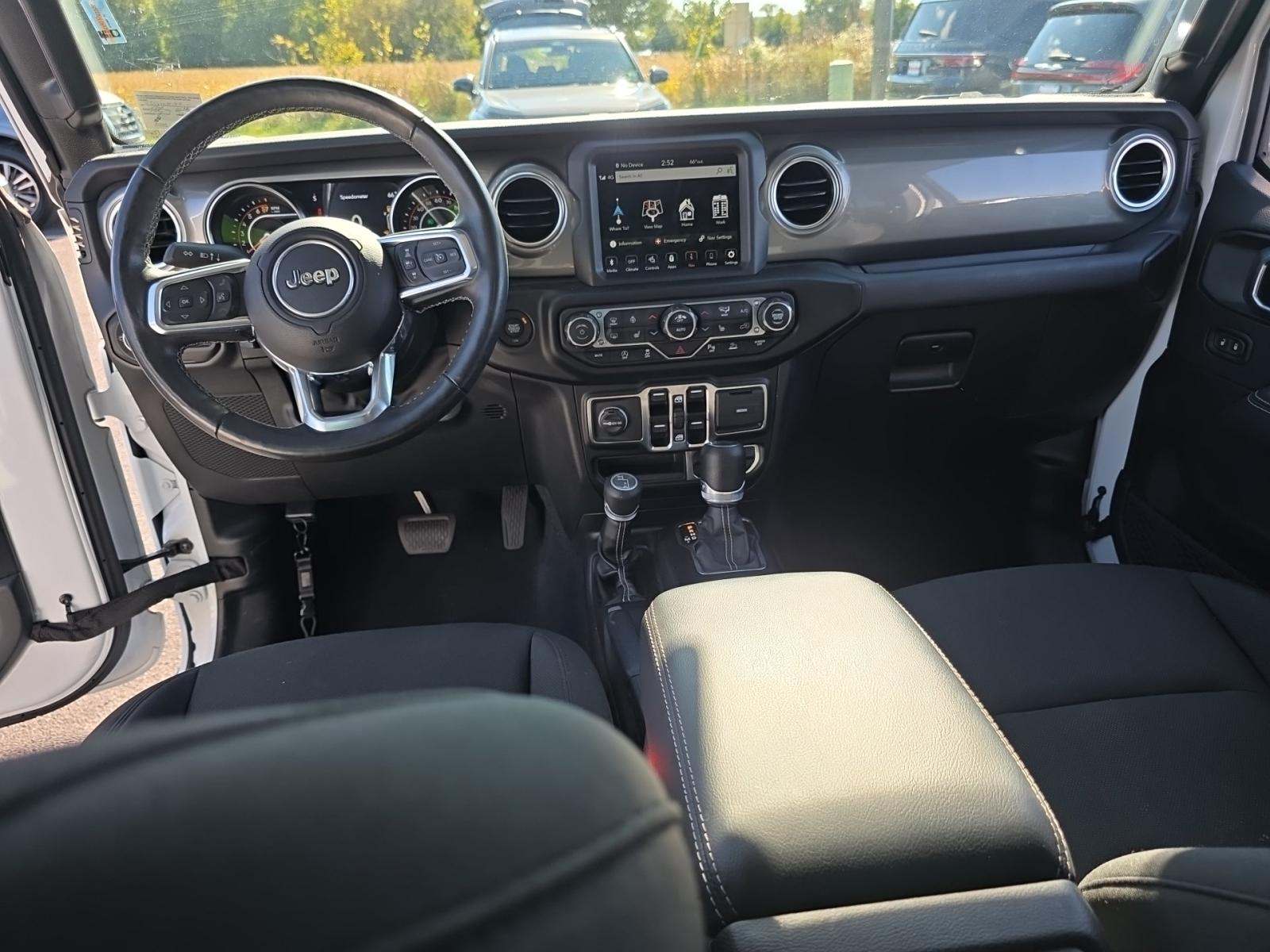 2022 Jeep Wrangler Unlimited Sahara AWD