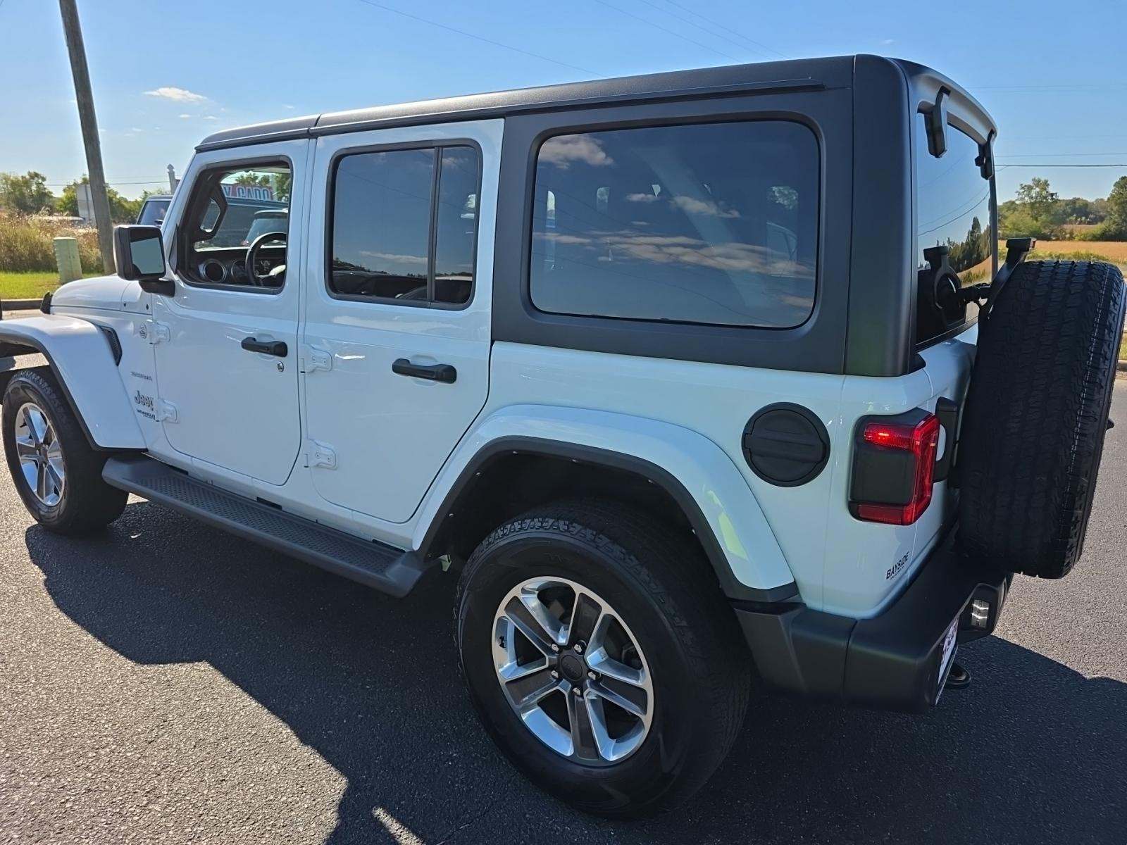 2022 Jeep Wrangler Unlimited Sahara AWD