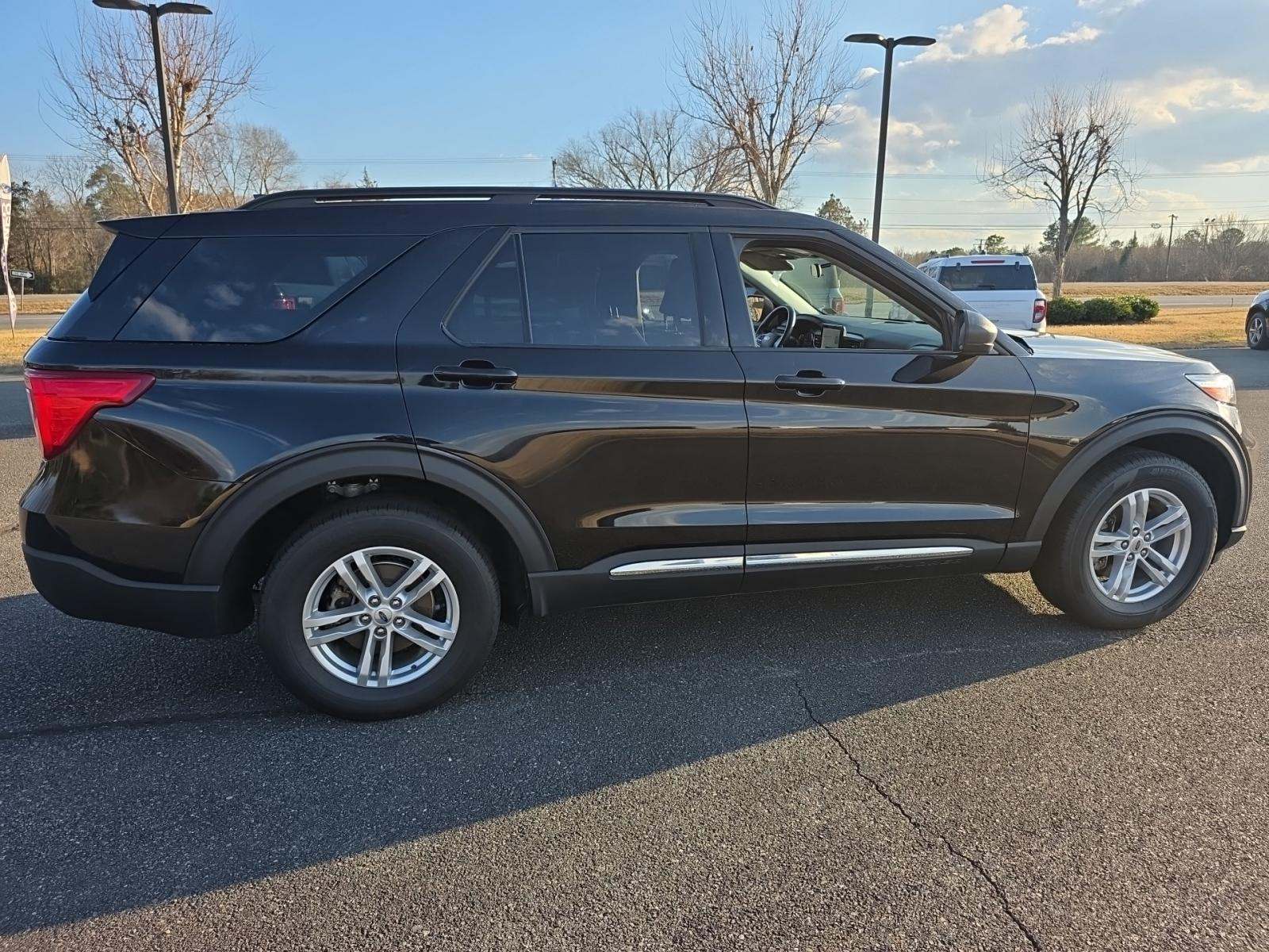 2023 Ford Explorer XLT AWD