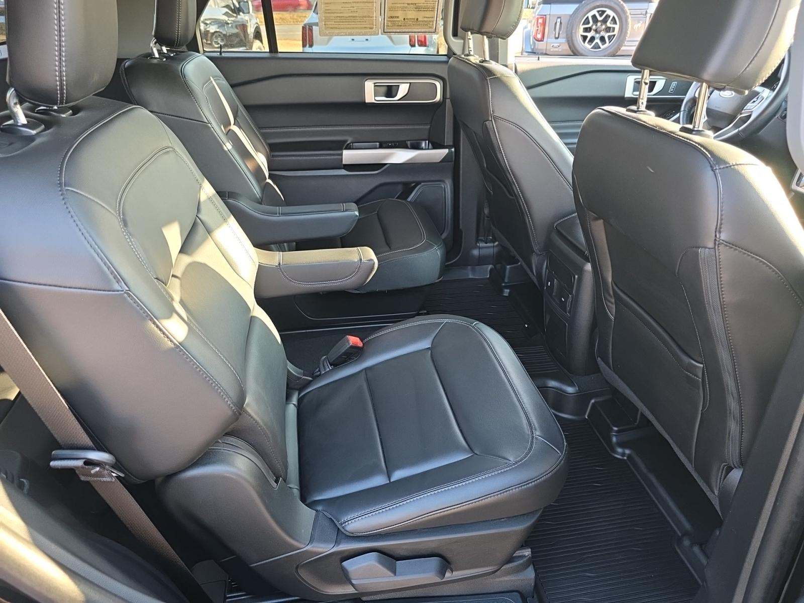 2023 Ford Explorer XLT AWD