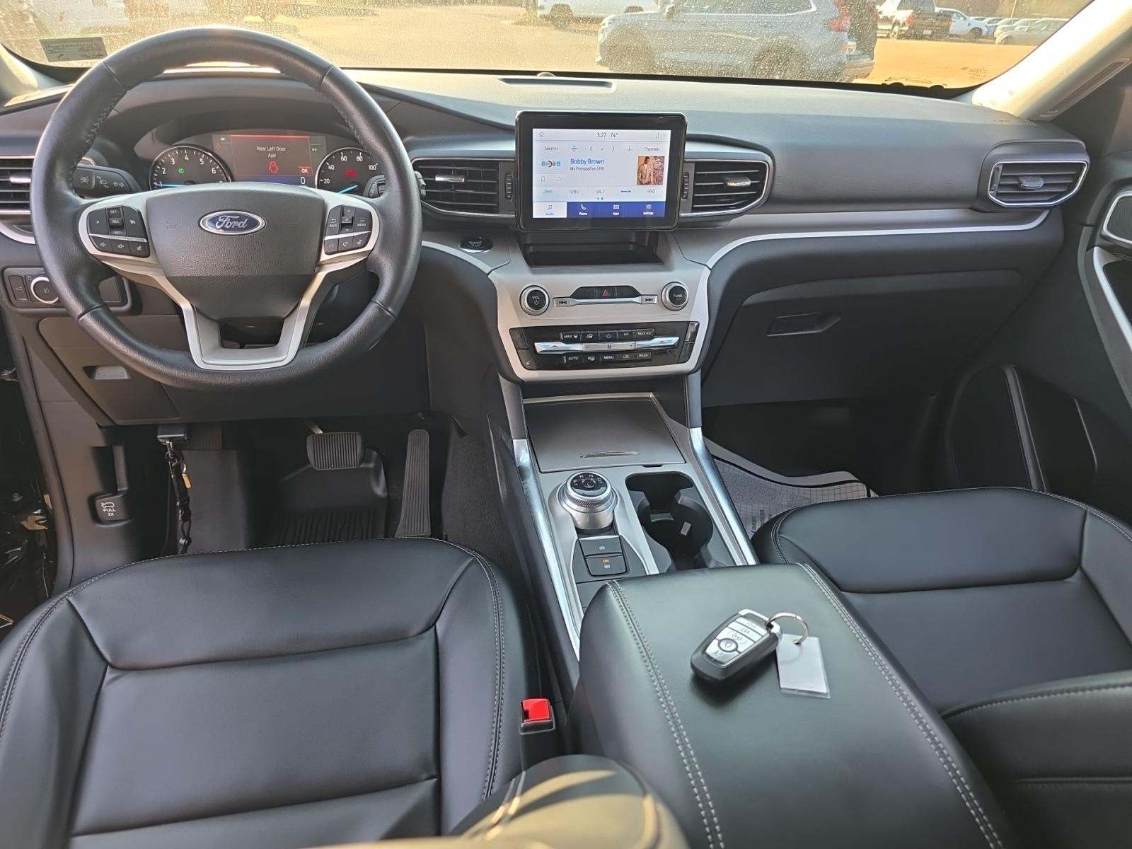 2023 Ford Explorer XLT AWD