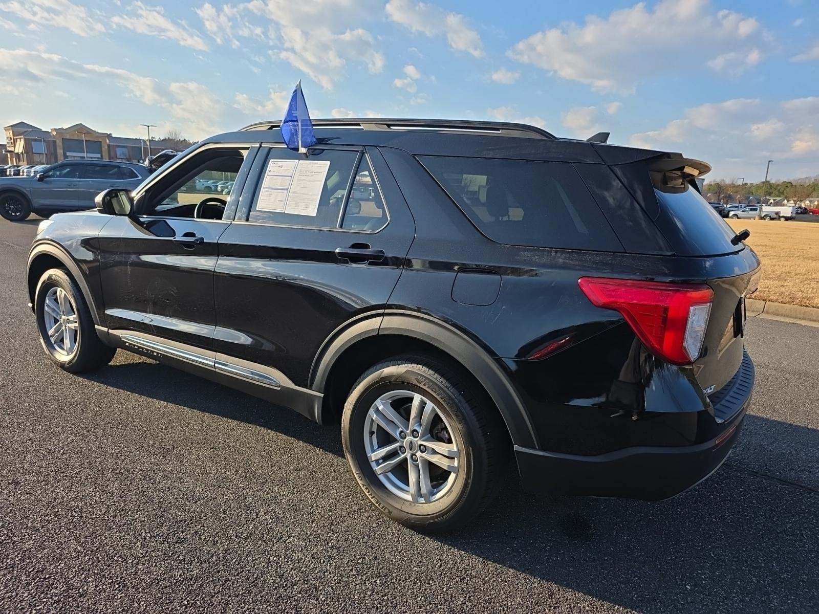 2023 Ford Explorer XLT AWD