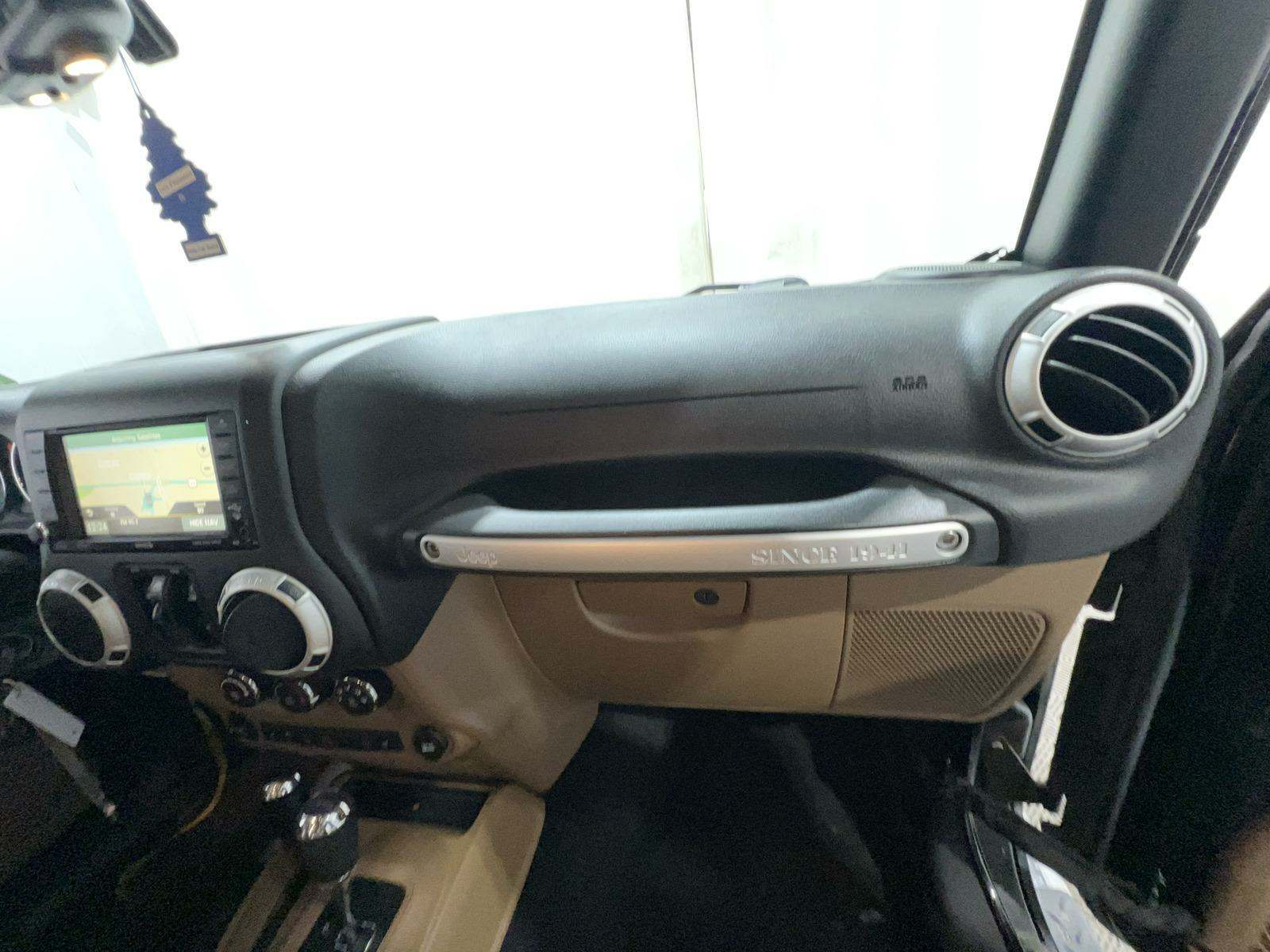 2016 Jeep Wrangler Sahara AWD